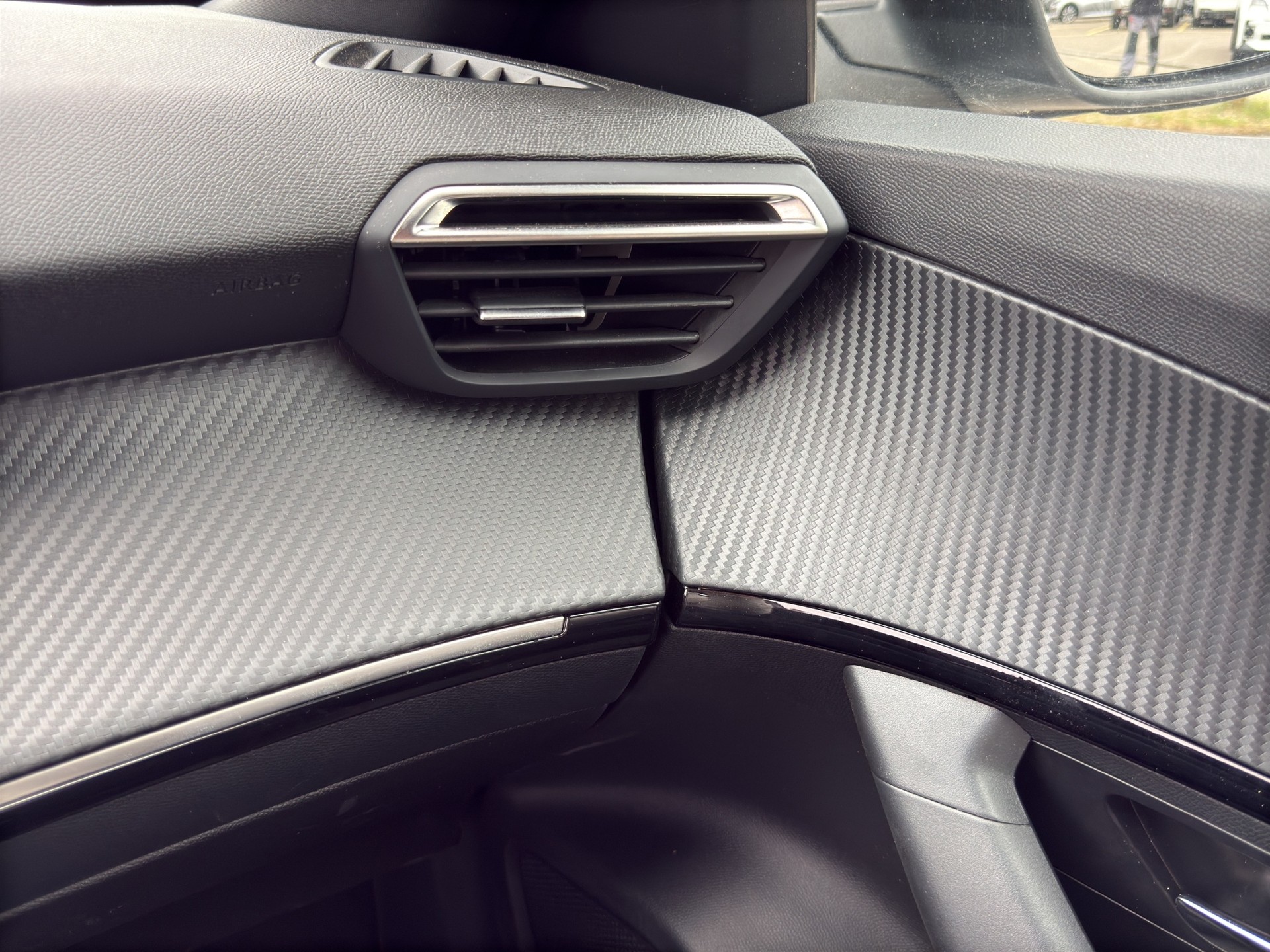 PEUGEOT 2008 1.2 Hybrid 145 Style - 32