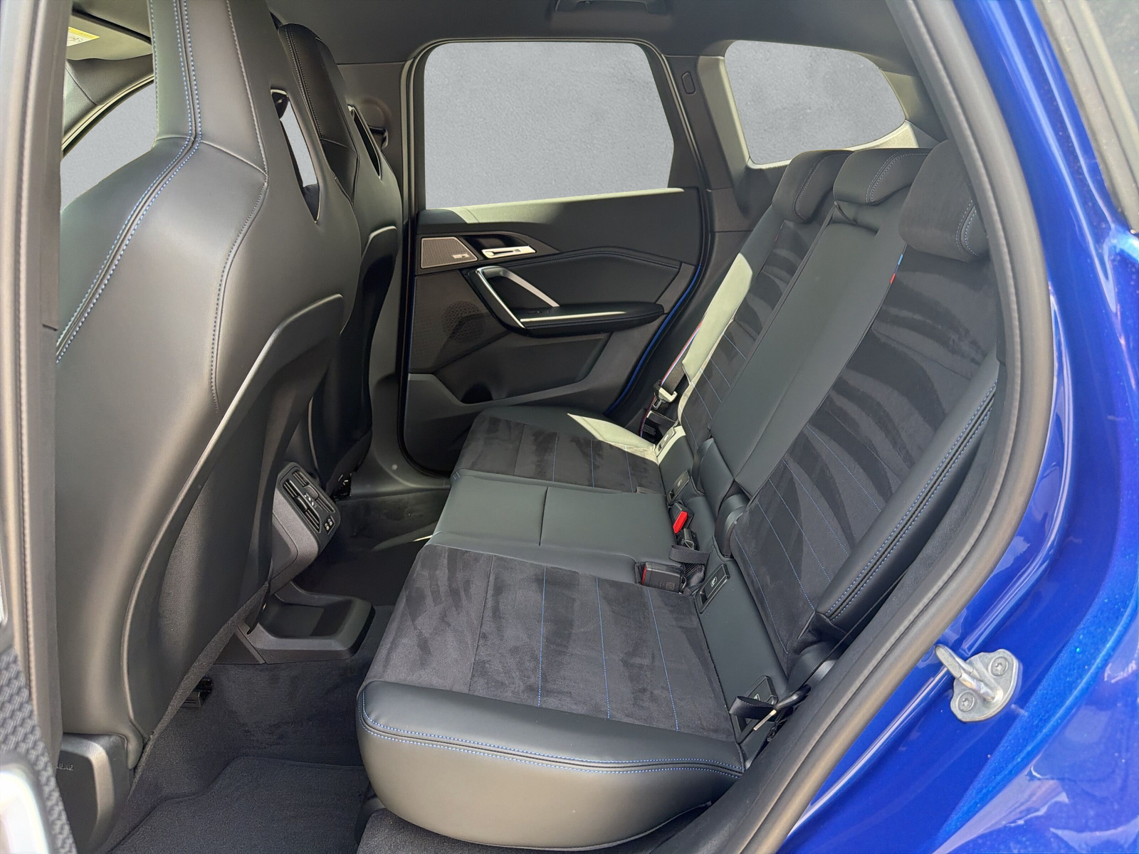 BMW X1 xDrive M35i - 16