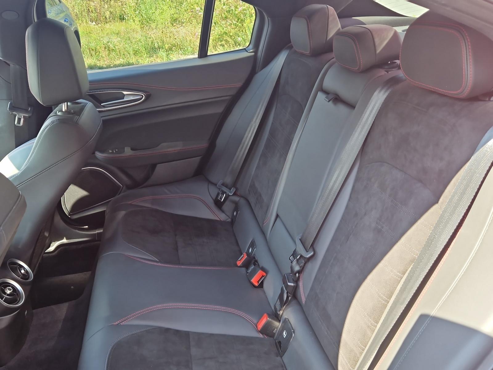 ALFA ROMEO Giulia 2.0 Q4 Veloce TI - 19