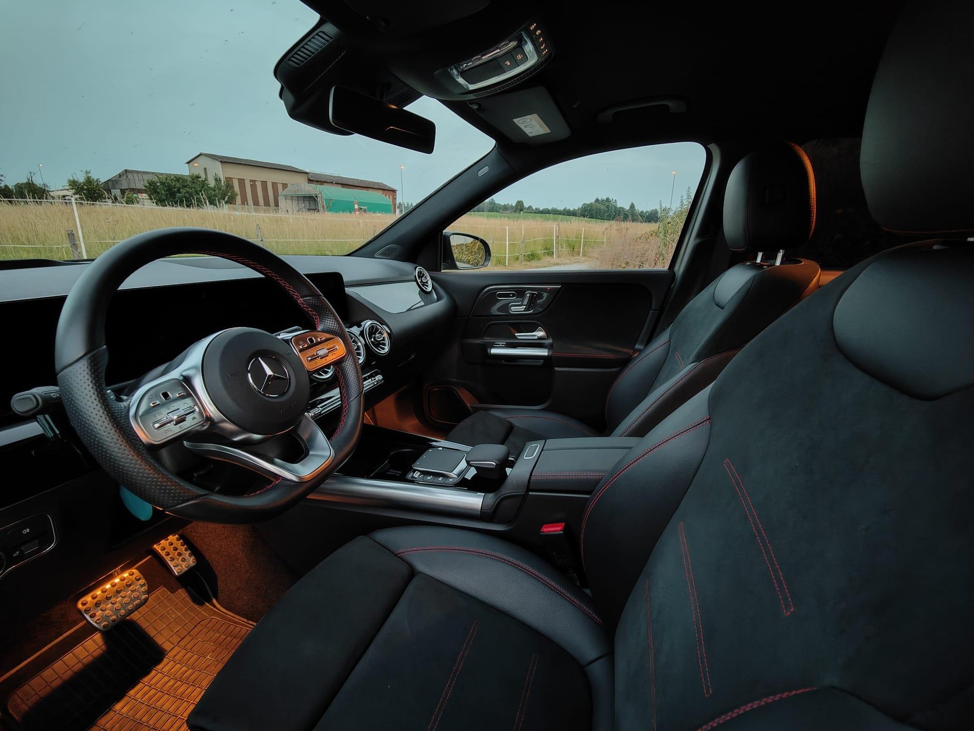 MERCEDES-BENZ GLA 250 e AMG Line - 5