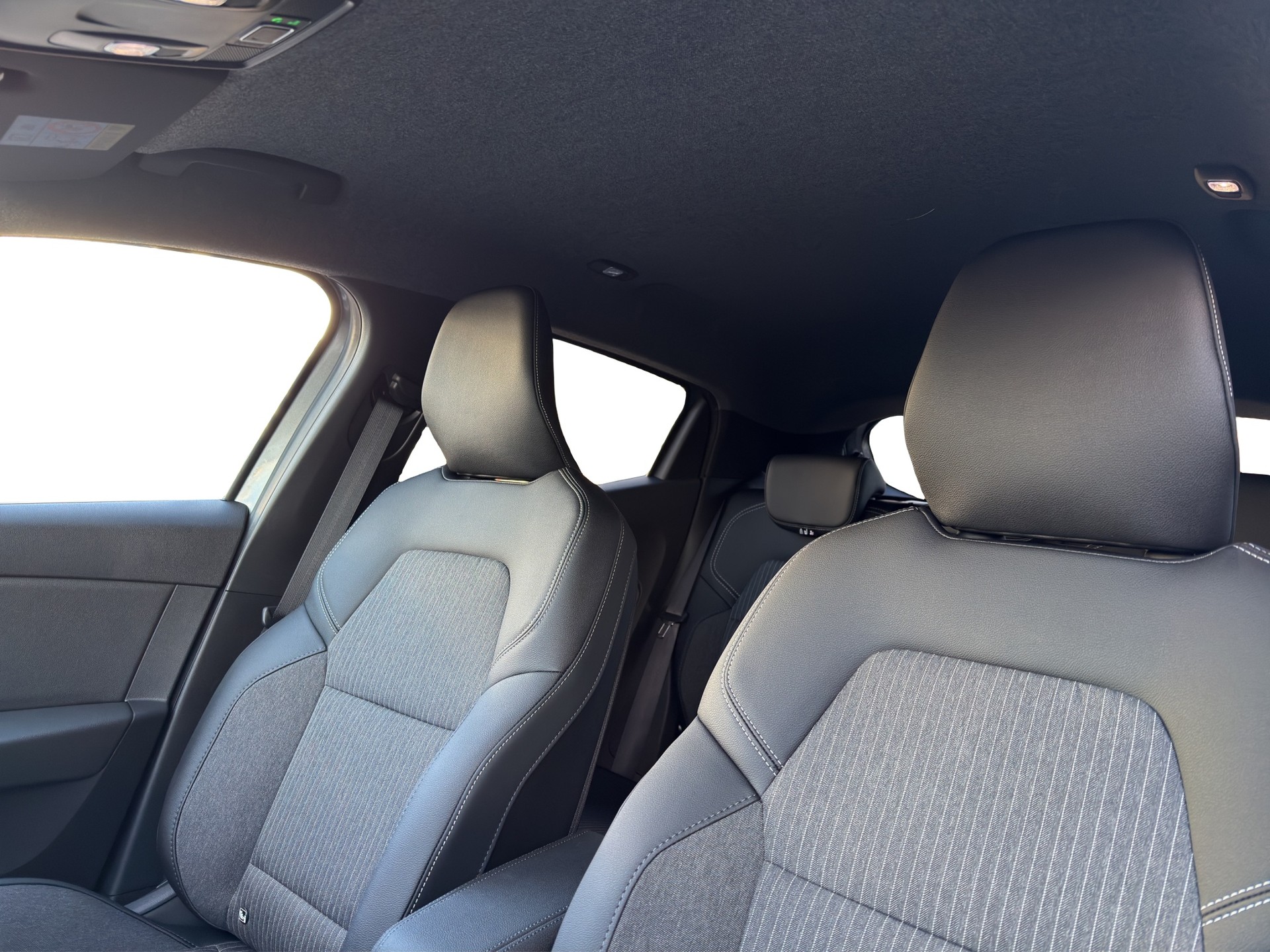 MITSUBISHI COLT 1.0 Intense - 16