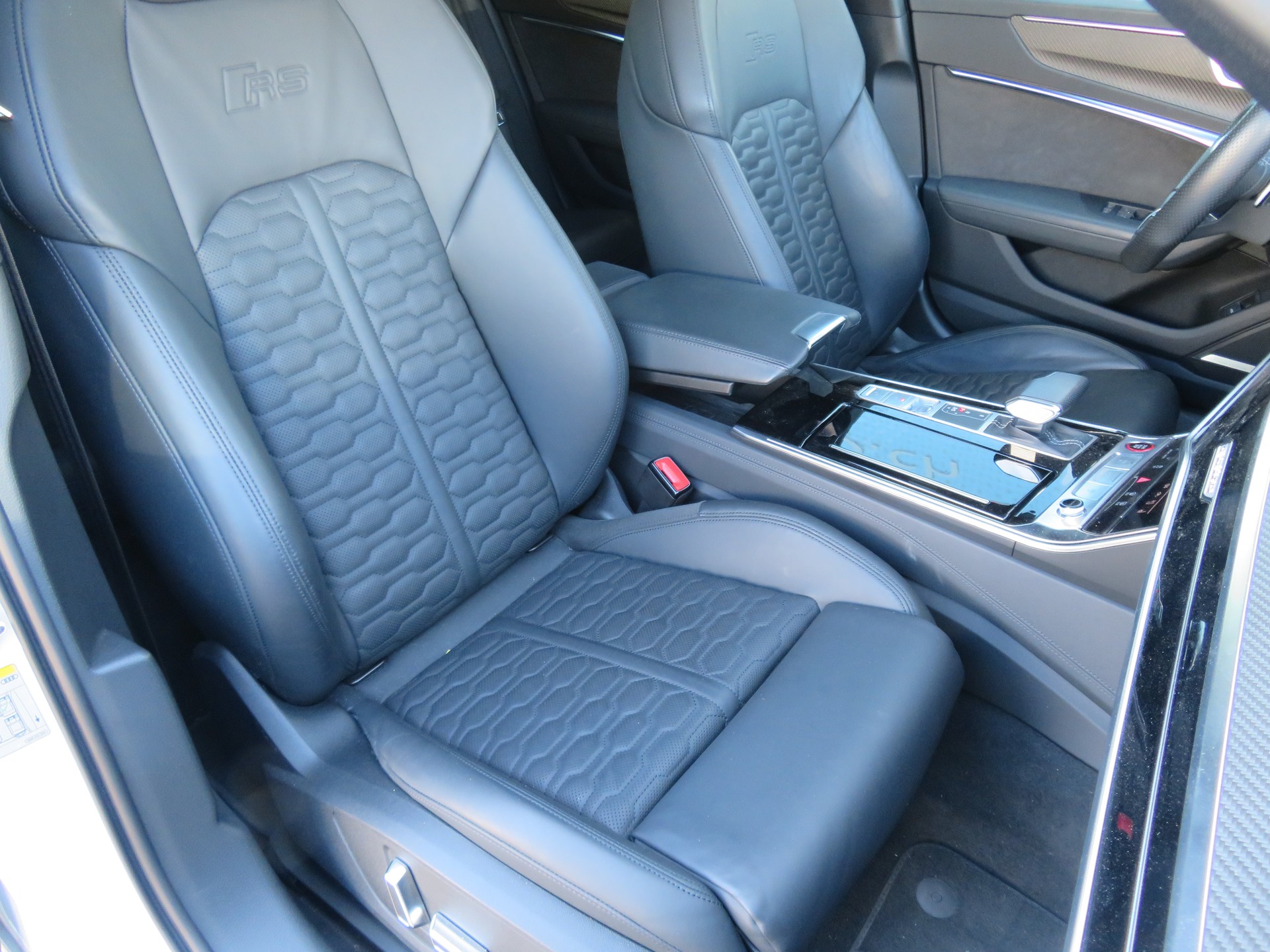 AUDI RS6 Avant 4.0 TFSI V8 quattro - 11