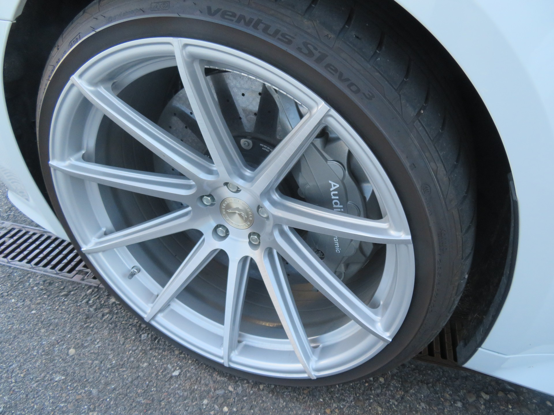 AUDI RS6 Avant 4.0 TFSI V8 quattro - 15