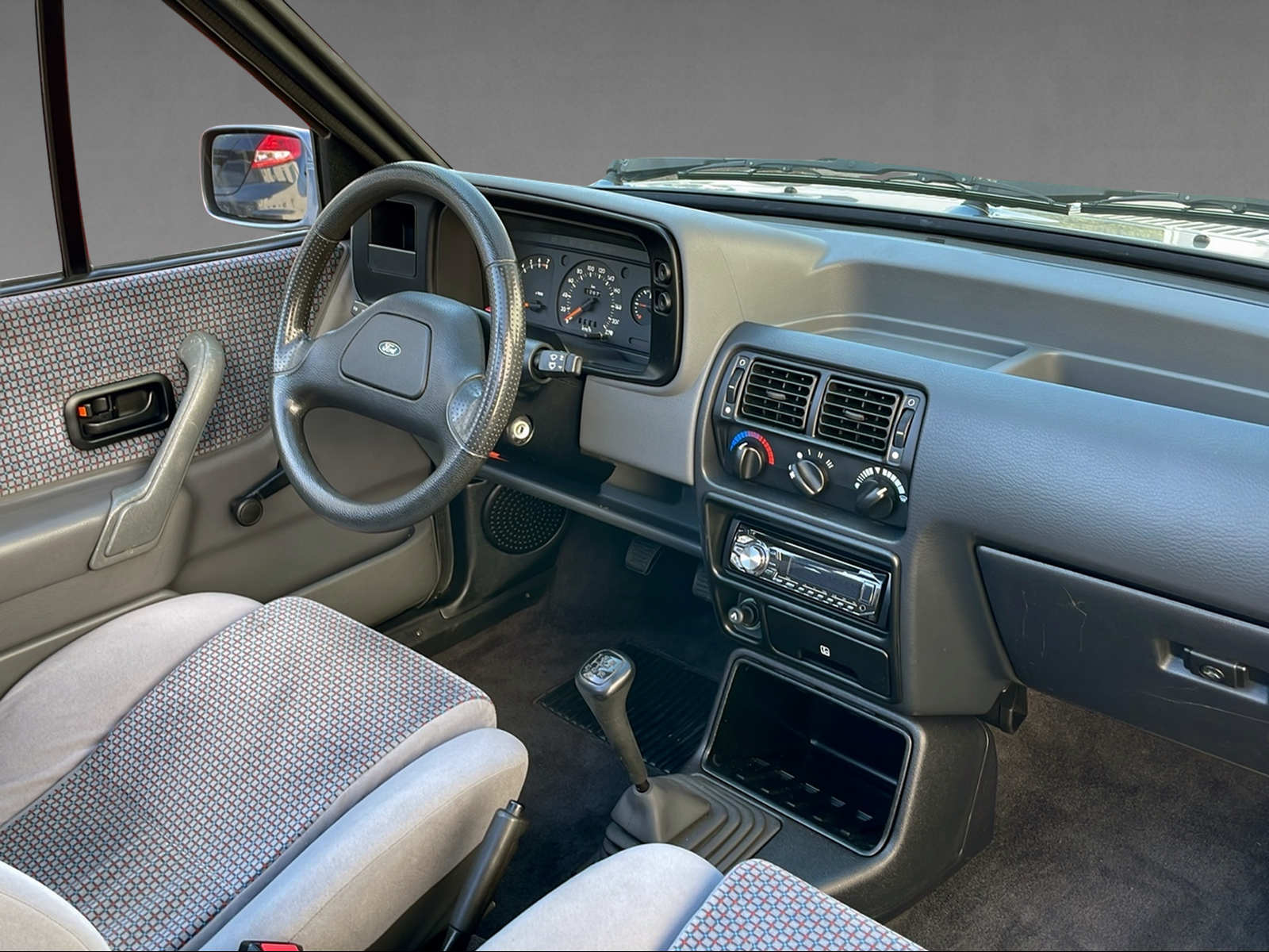 FORD Escort Cabriolet 1.6i California - 7