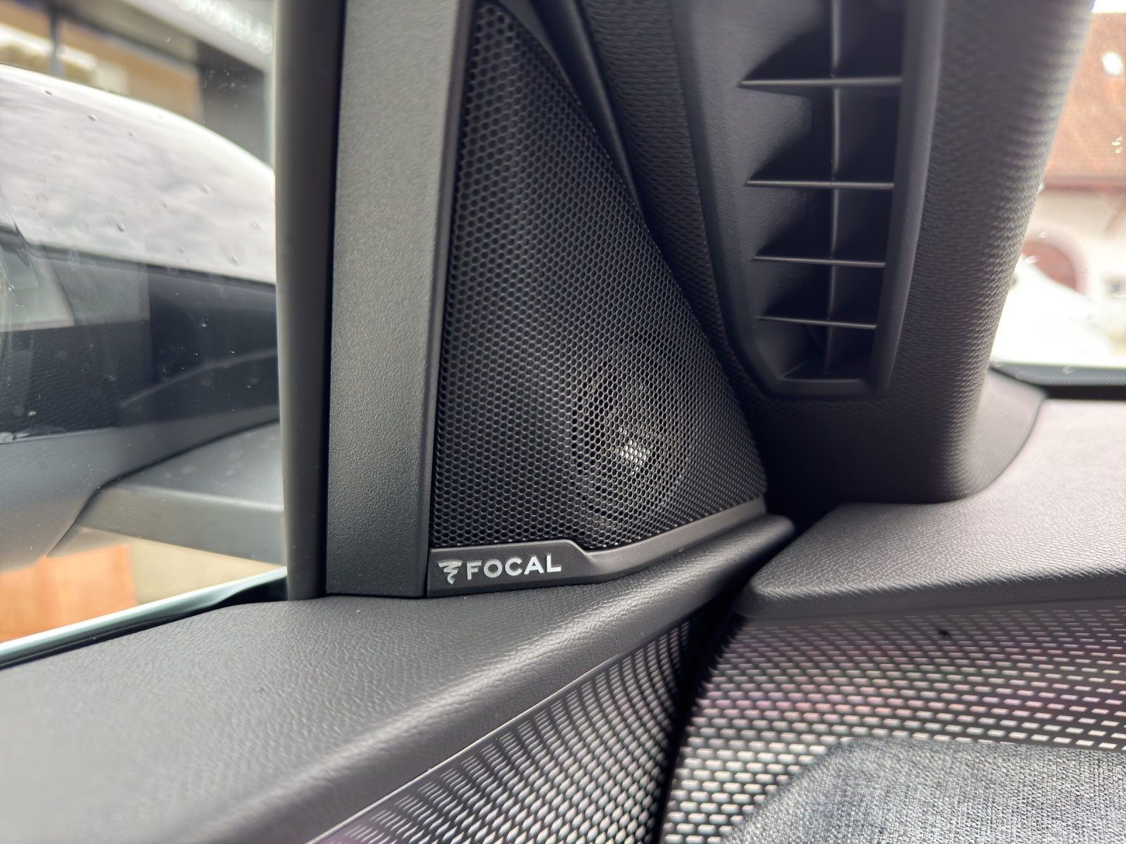 PEUGEOT 3008 e-Launch Edition AWD - 11