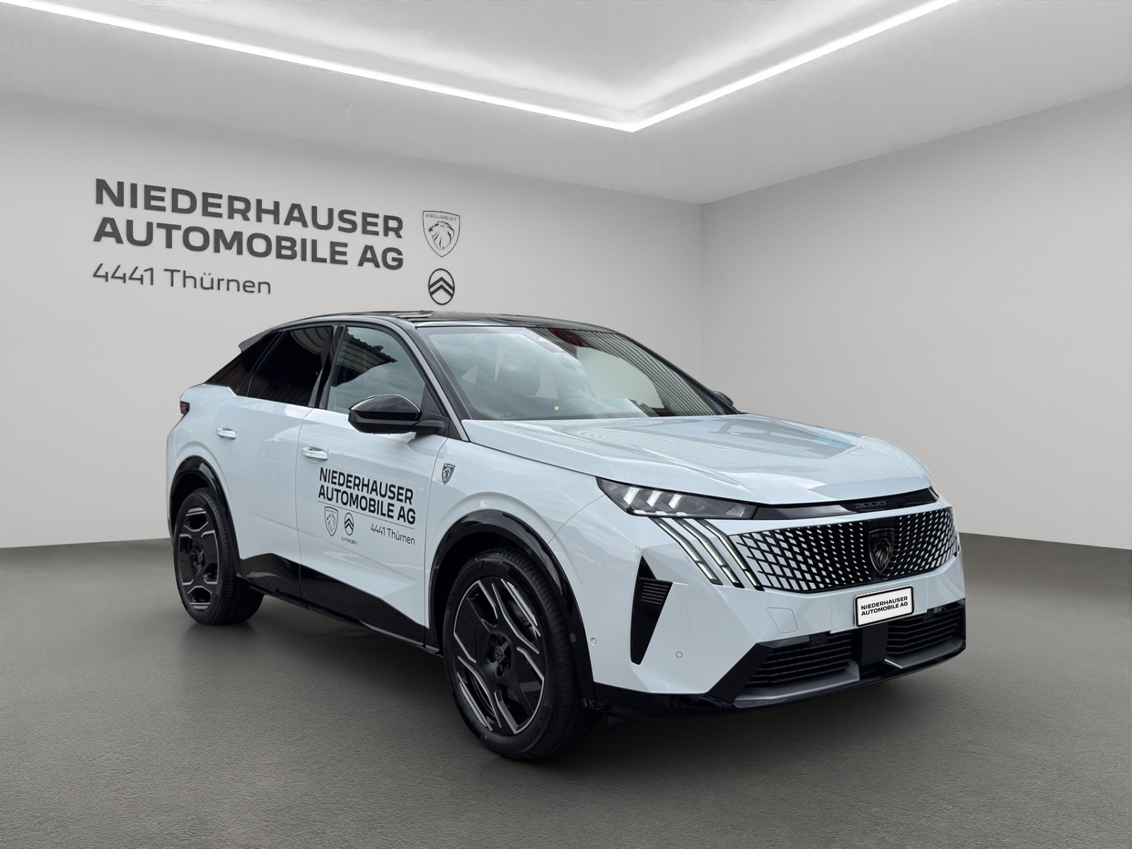 PEUGEOT 3008 e-Launch Edition AWD