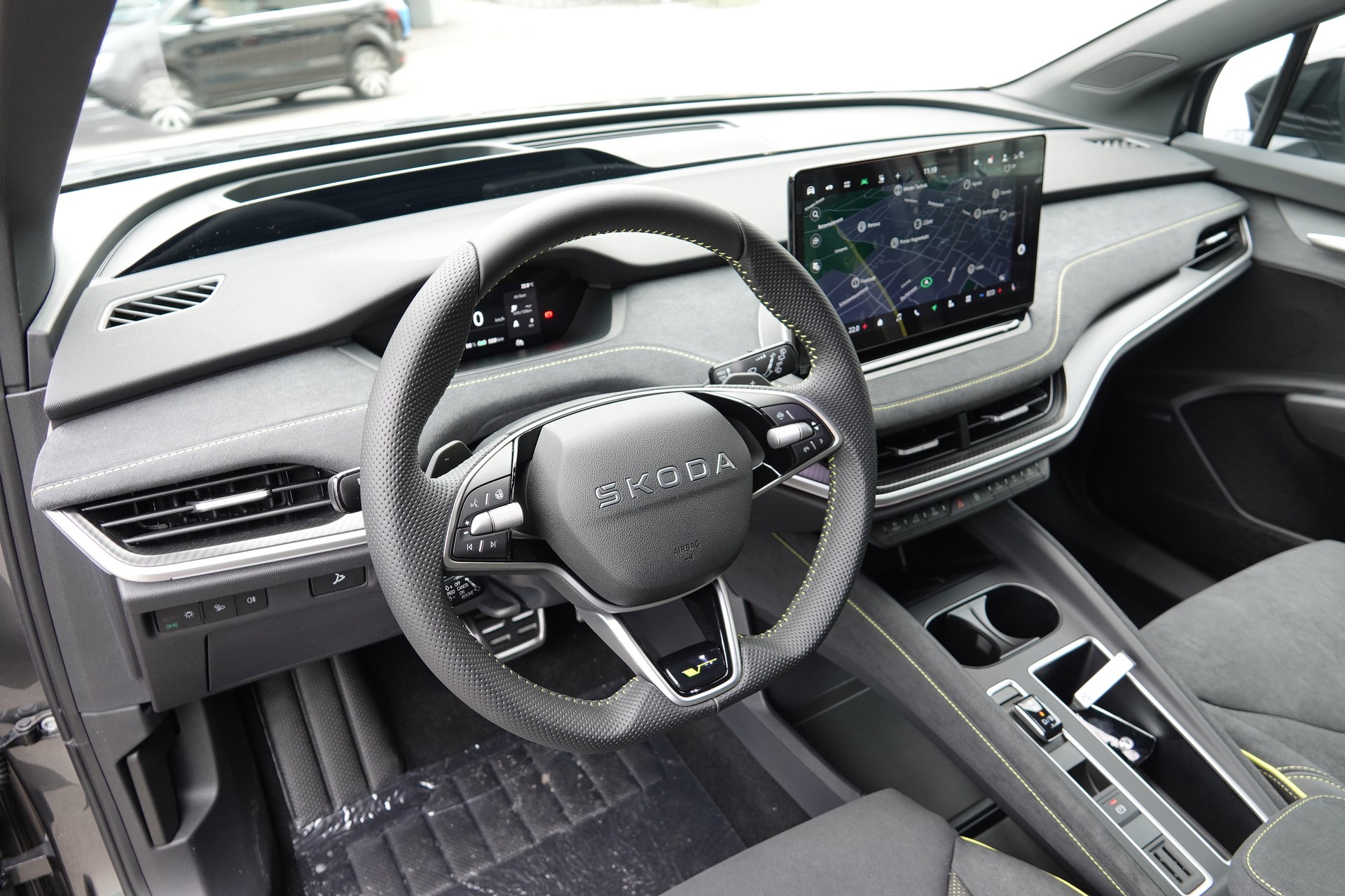 SKODA Elroq 85 RS 4x4 - 10