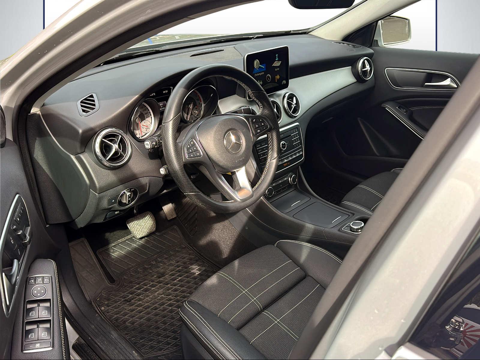 MERCEDES-BENZ GLA 250 4m - 6