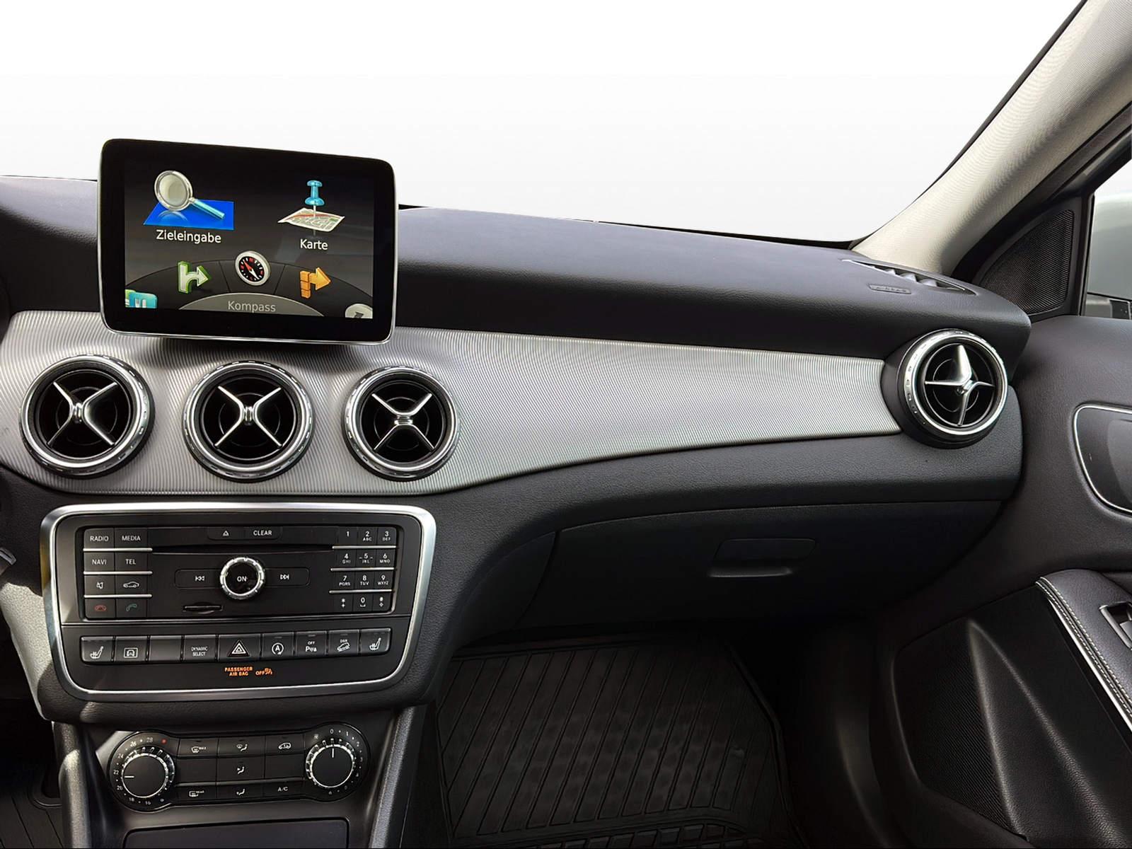 MERCEDES-BENZ GLA 250 4m - 11
