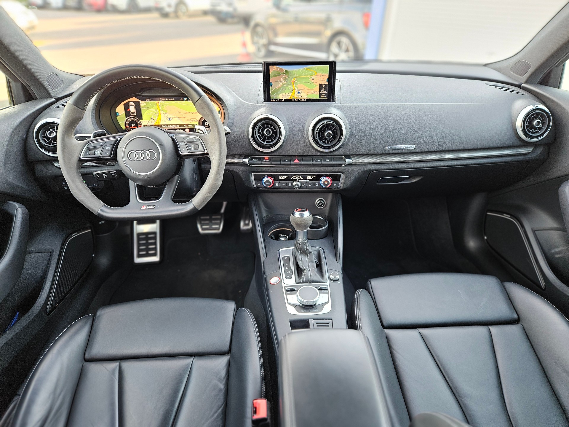 AUDI RS3 Sportback 2.5 TSI quattro S-tronic - 12