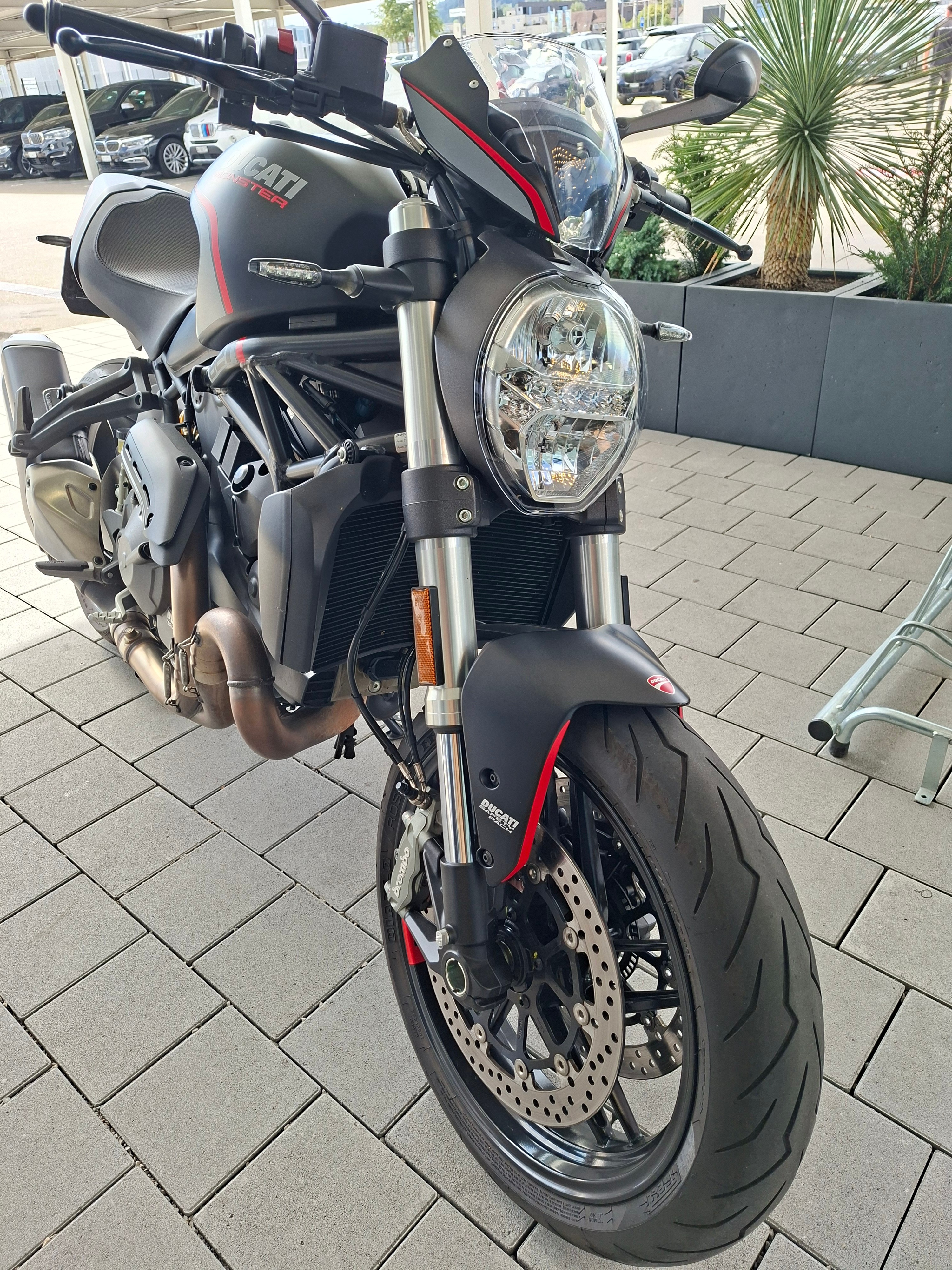 Fahrzeugbild 4