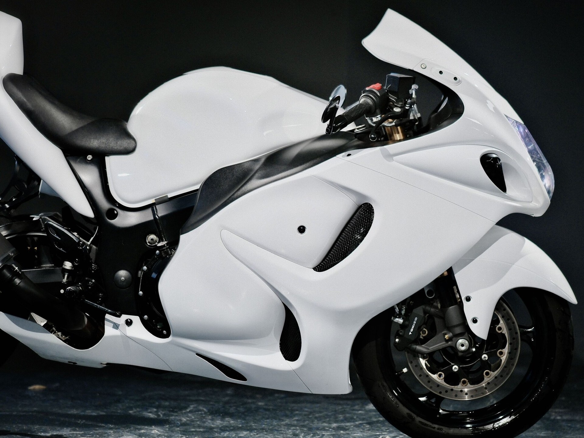 SUZUKI RZ Hayabusa K8 Streetfighter - 6