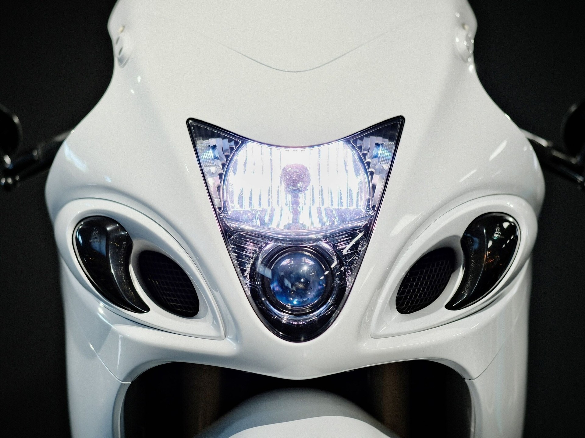 SUZUKI RZ Hayabusa K8 Streetfighter - 11