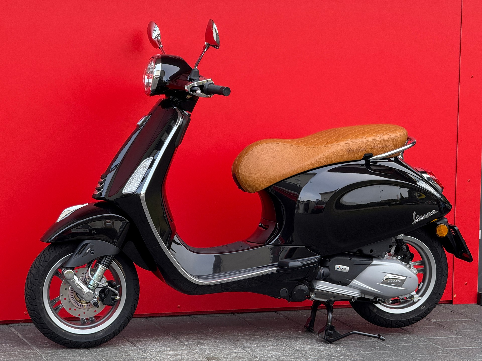 PIAGGIO Vespa 125 Primavera ABS Celebrate 40th - 10