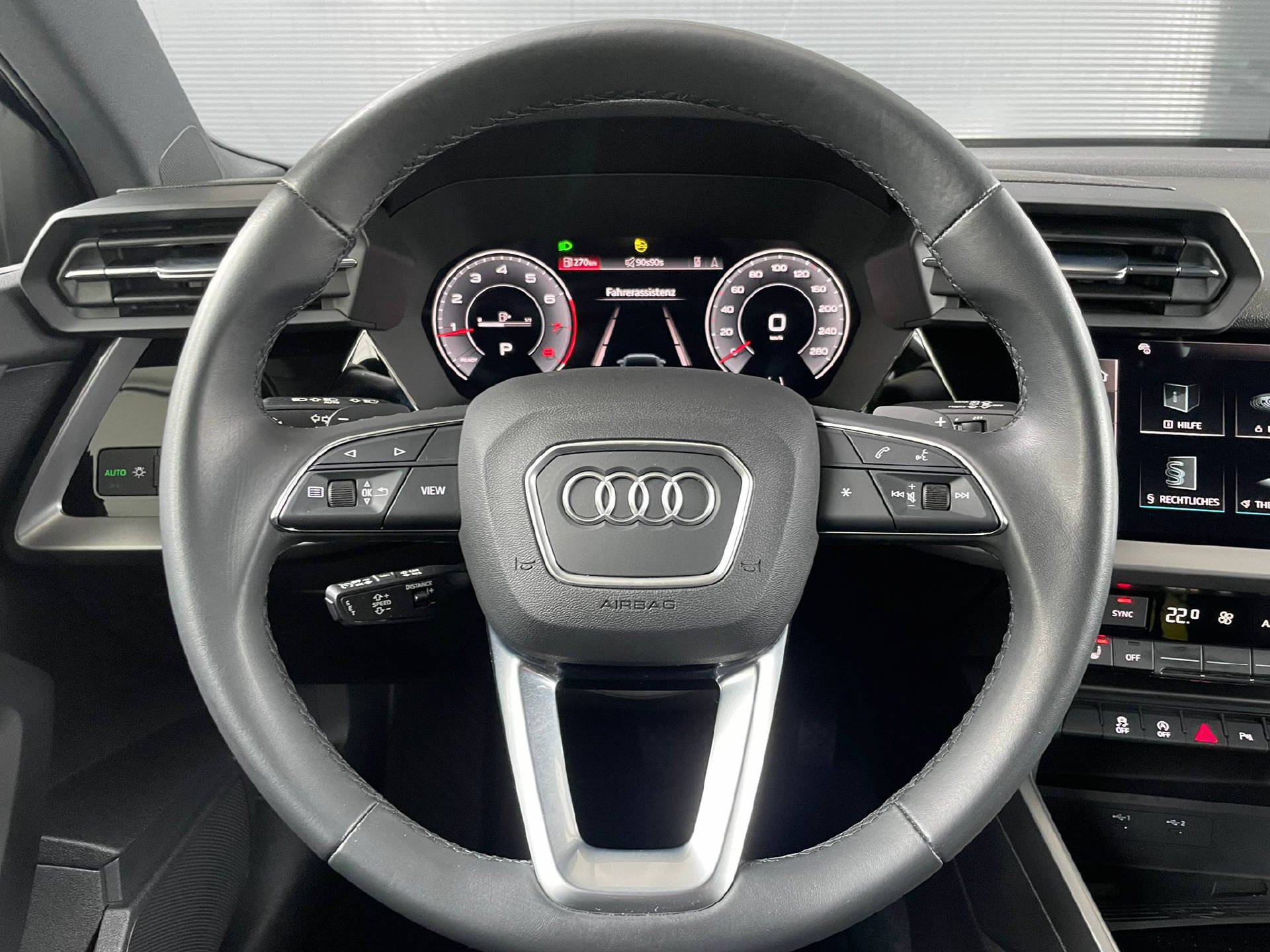 AUDI A3 Sportback 2.0 40 TFSI S Line quattro S-Tronic-8