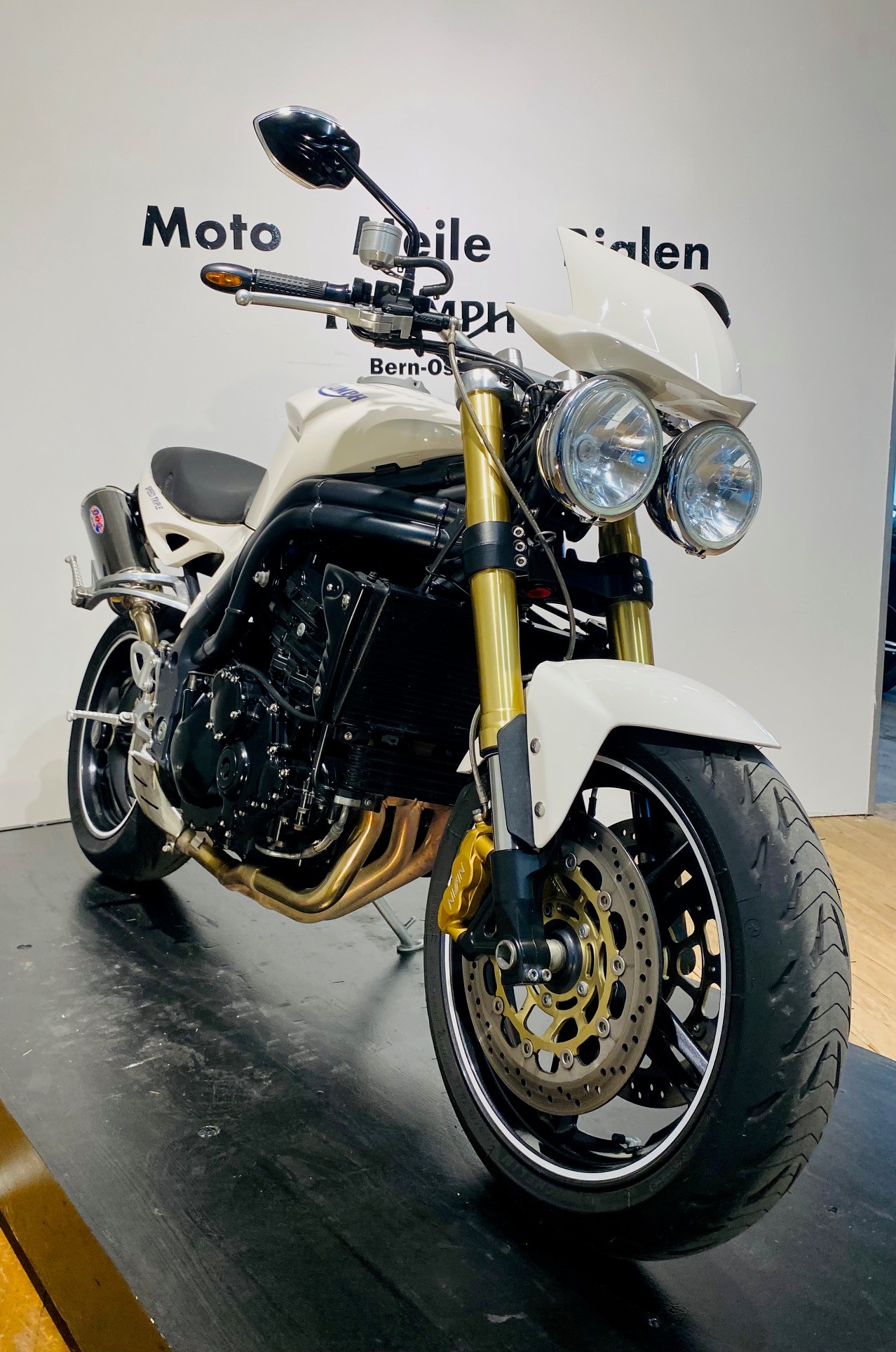 TRIUMPH Speed Triple 1050 - 8