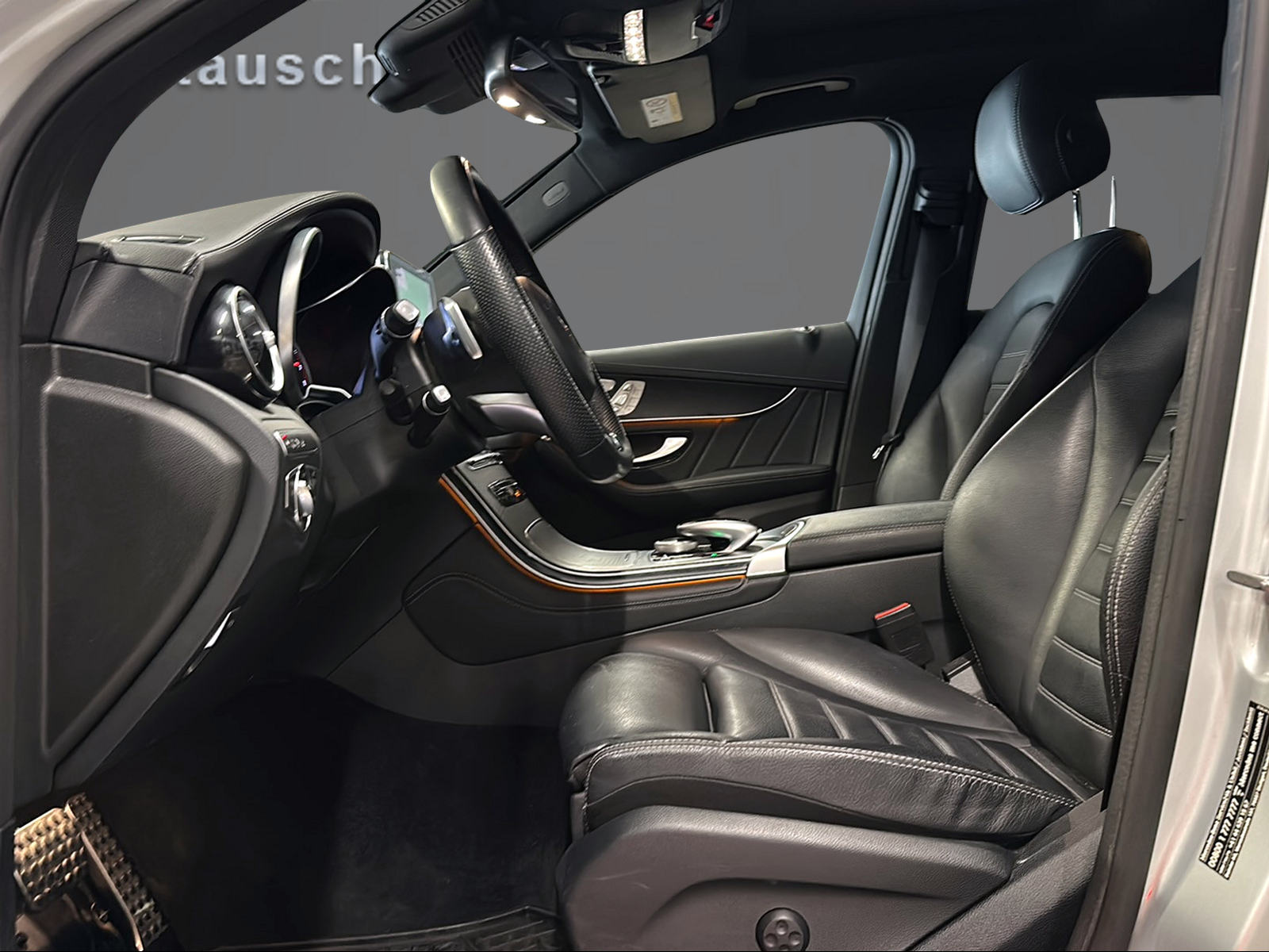 MERCEDES-BENZ GLC 250 AMG Line 4Matic 9G-Tronic - 10