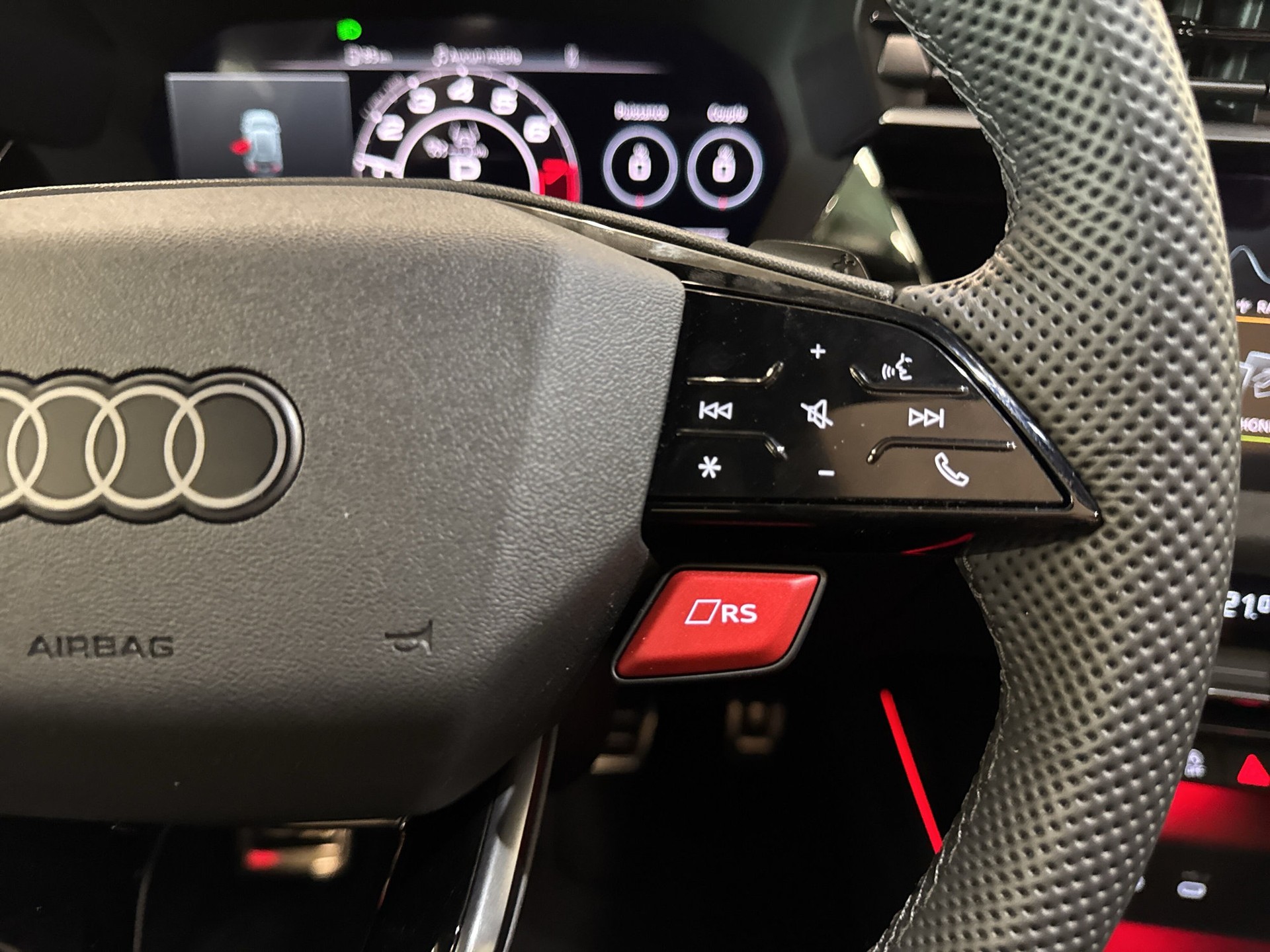 AUDI RS3 Sportback 2.5 TSI quattro S-tronic - 16