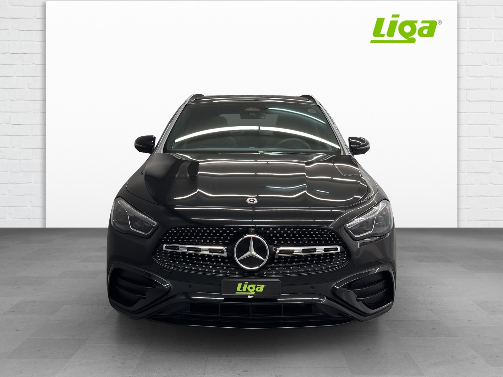 MERCEDES-BENZ GLA 250 Swiss Star - 2