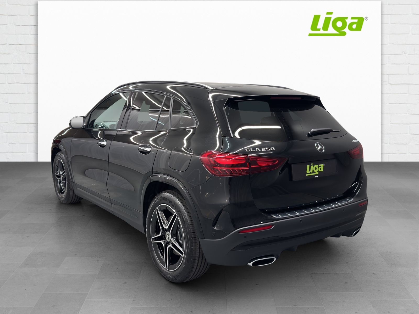 MERCEDES-BENZ GLA 250 Swiss Star - 4