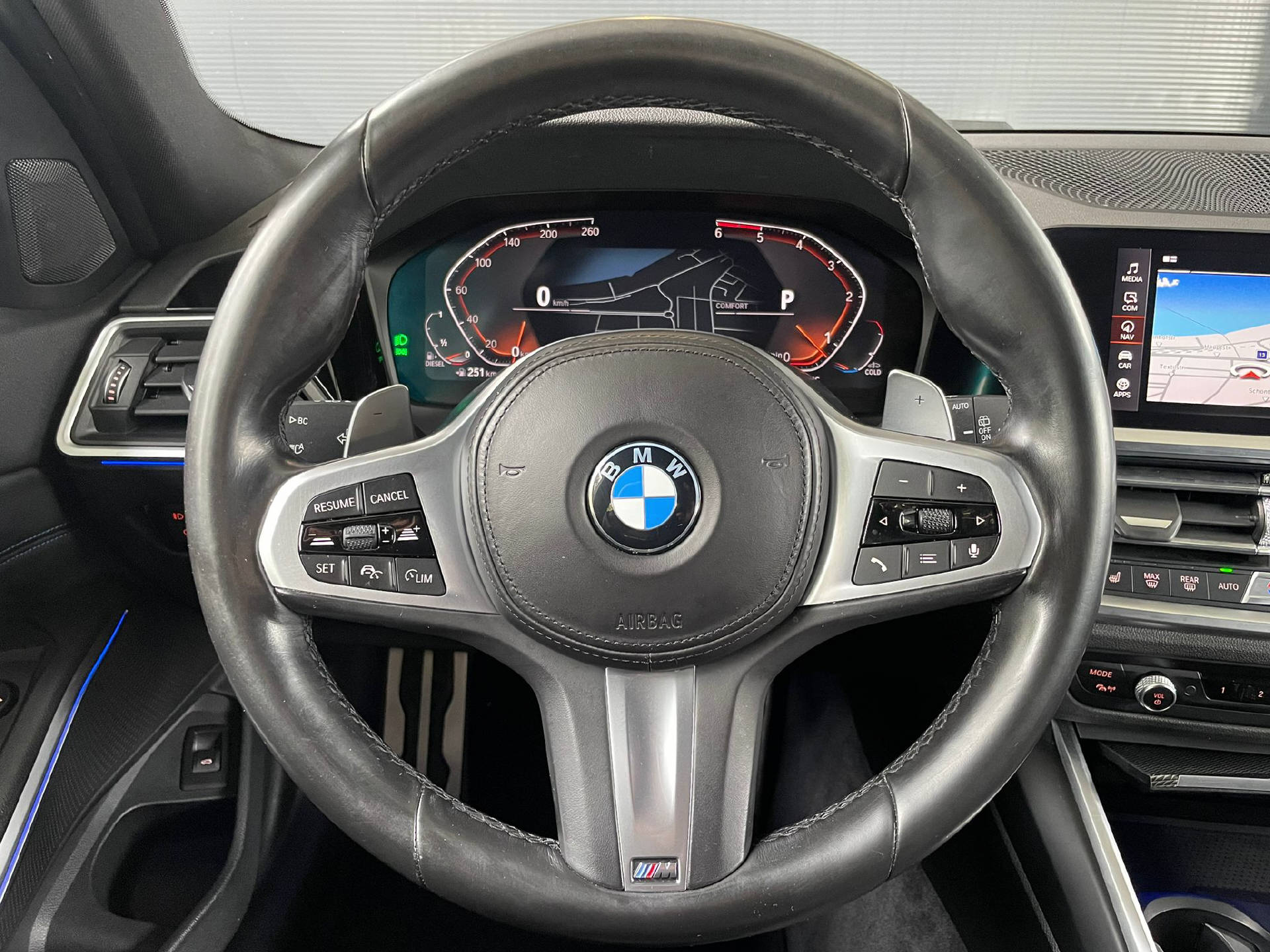 BMW 330d xDrive SAG Touring-7