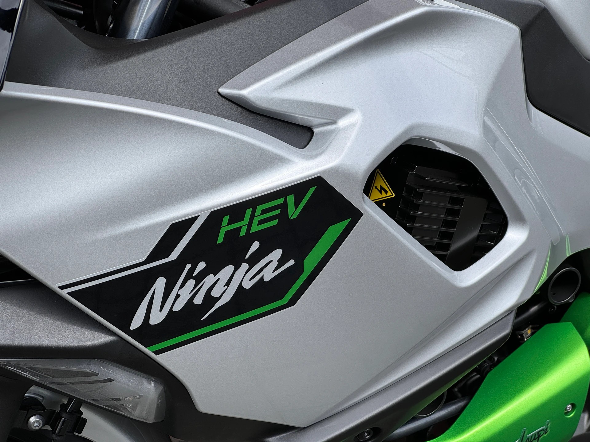 KAWASAKI NINJA 7 HYBRID - 16