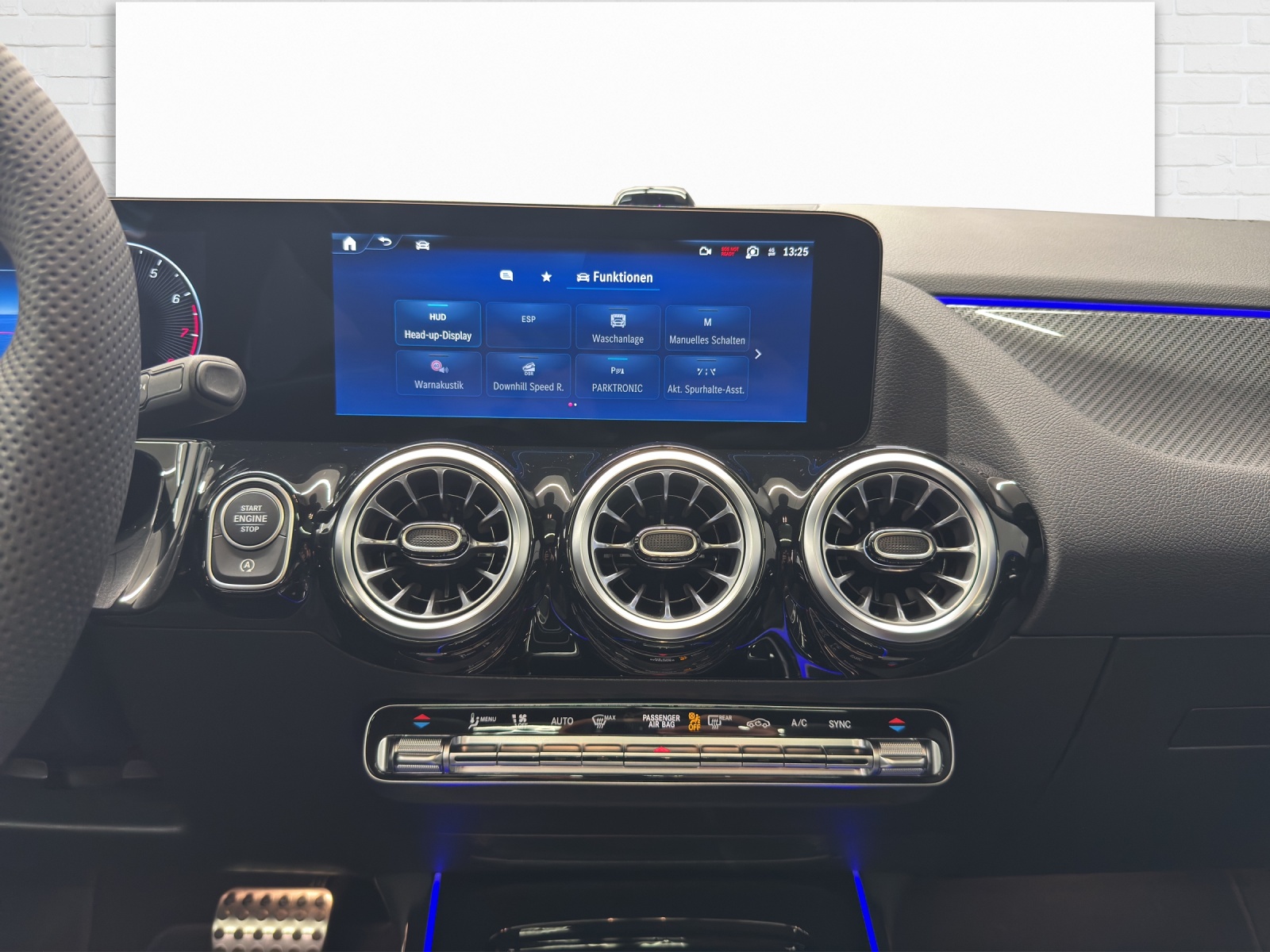 MERCEDES-BENZ GLA 250 AMG Line 4Matic Swiss Star - 9