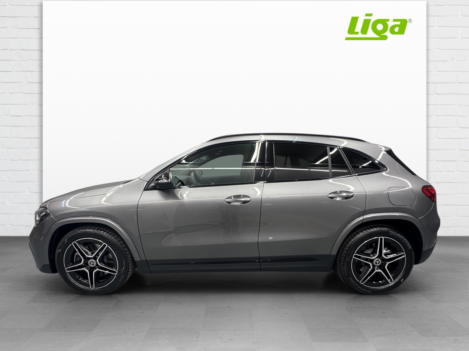 MERCEDES-BENZ GLA 250 AMG Line 4Matic Swiss Star - 3