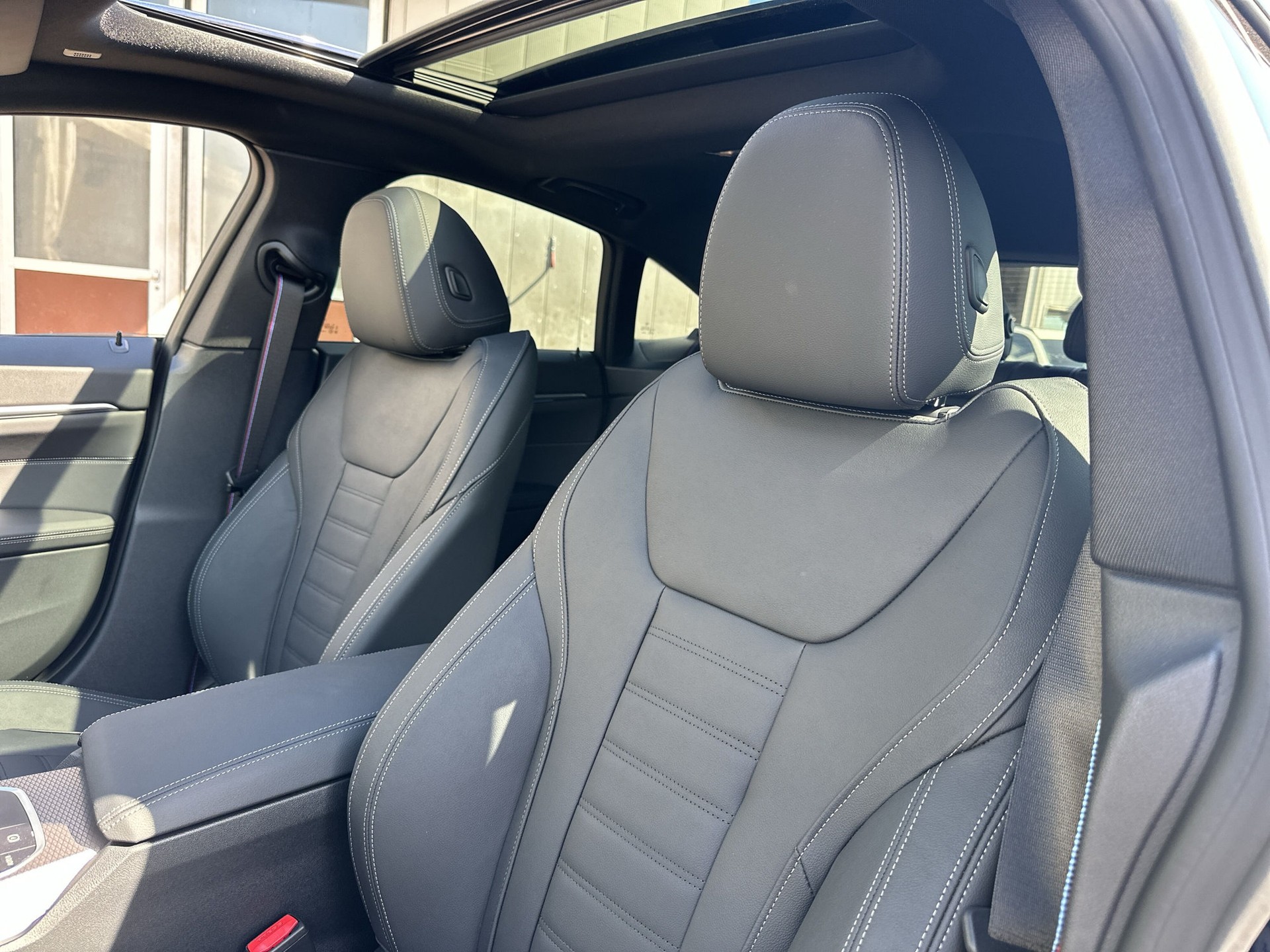 BMW i4 eDrive 40 M Sport Pro - 10
