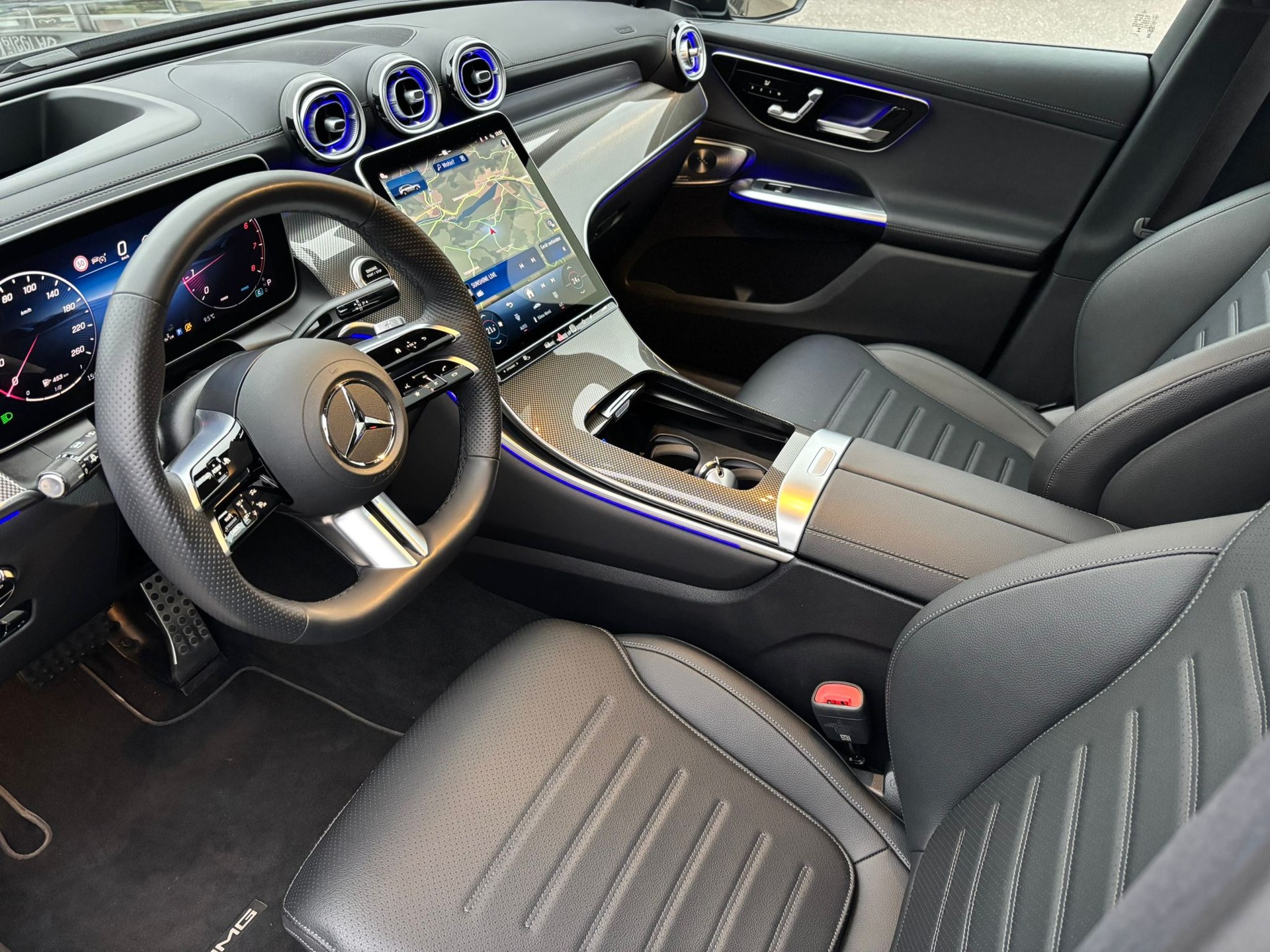 MERCEDES-BENZ GLC 200 AMG-Line 4Matic - 6