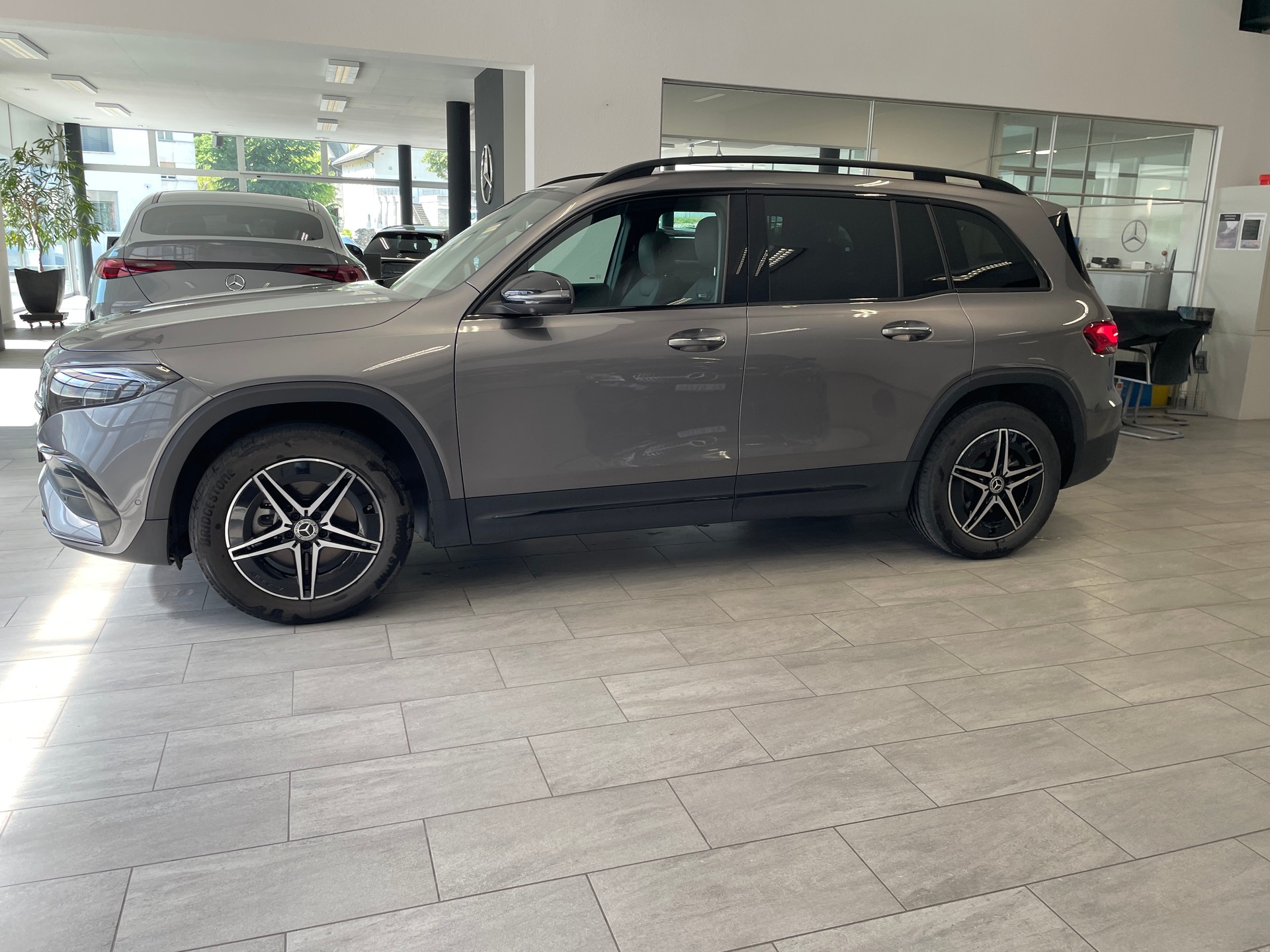 MERCEDES-BENZ EQB 350 AMG Line 4Matic 7 places - 4