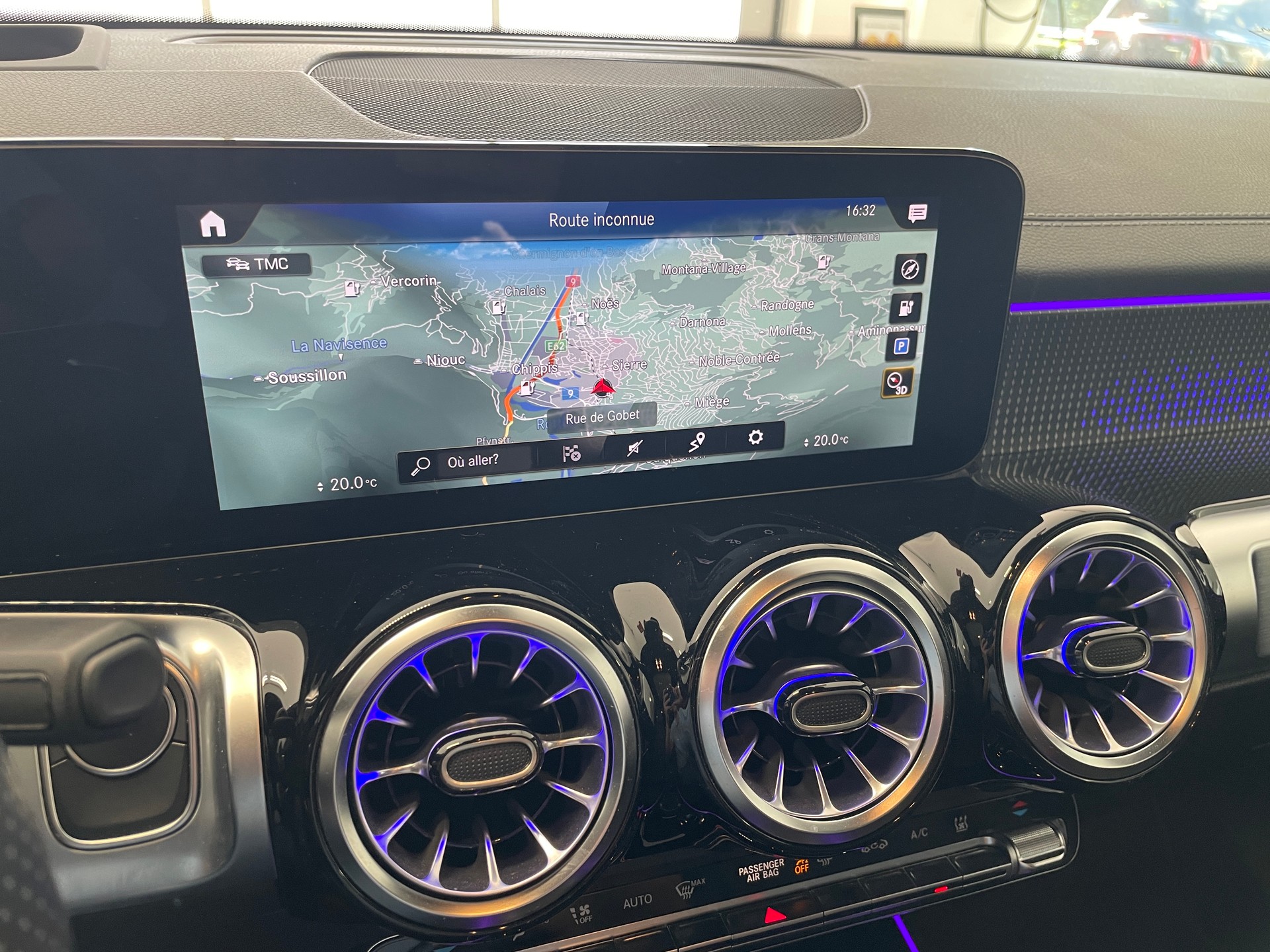 MERCEDES-BENZ EQB 350 AMG Line 4Matic 7 places - 17