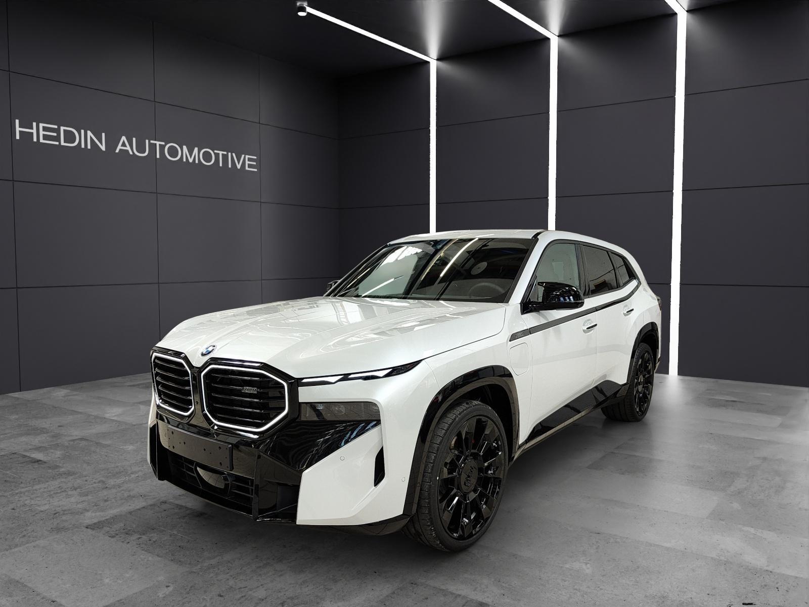 BMW XM 50e Plug-in Hybrid SUV / Geländewagen