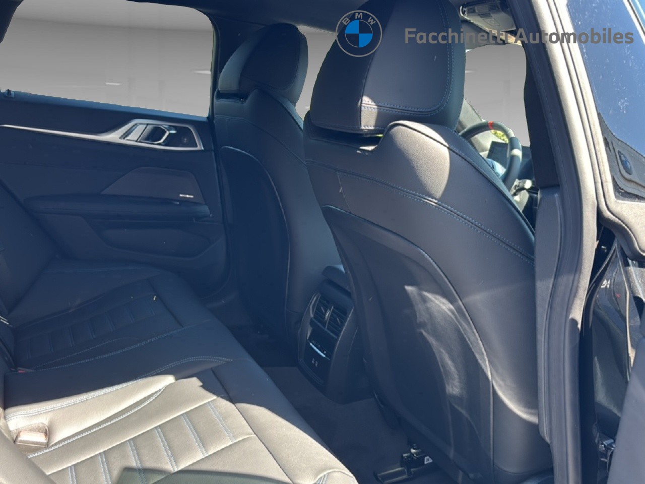 BMW i4 M50 - 12
