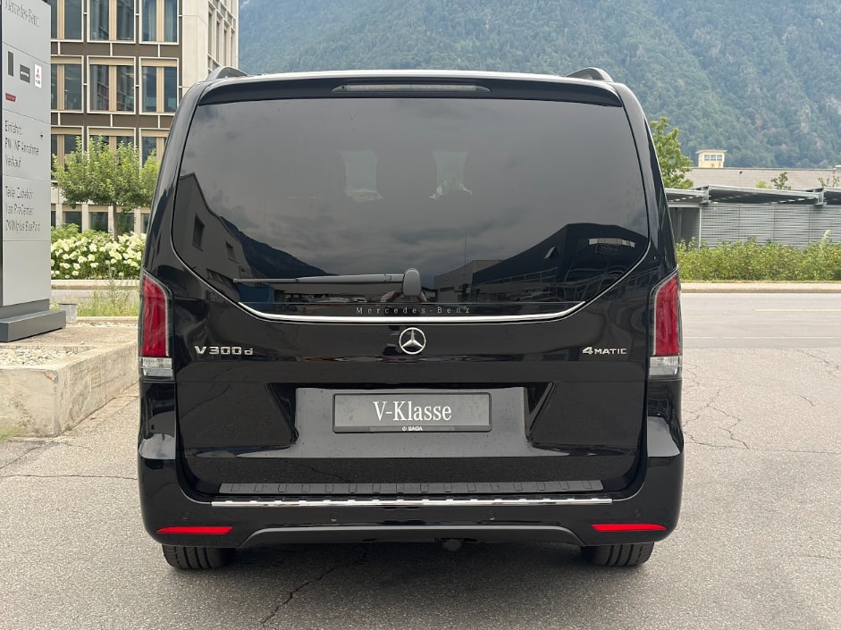 MERCEDES-BENZ V 300 d Exclusive L SWISS EDITION 4MATIC - 8