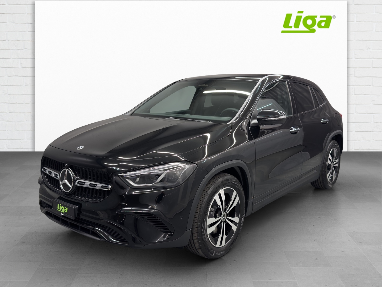 MERCEDES-BENZ GLA 200 Advanced Plus Line Night Star