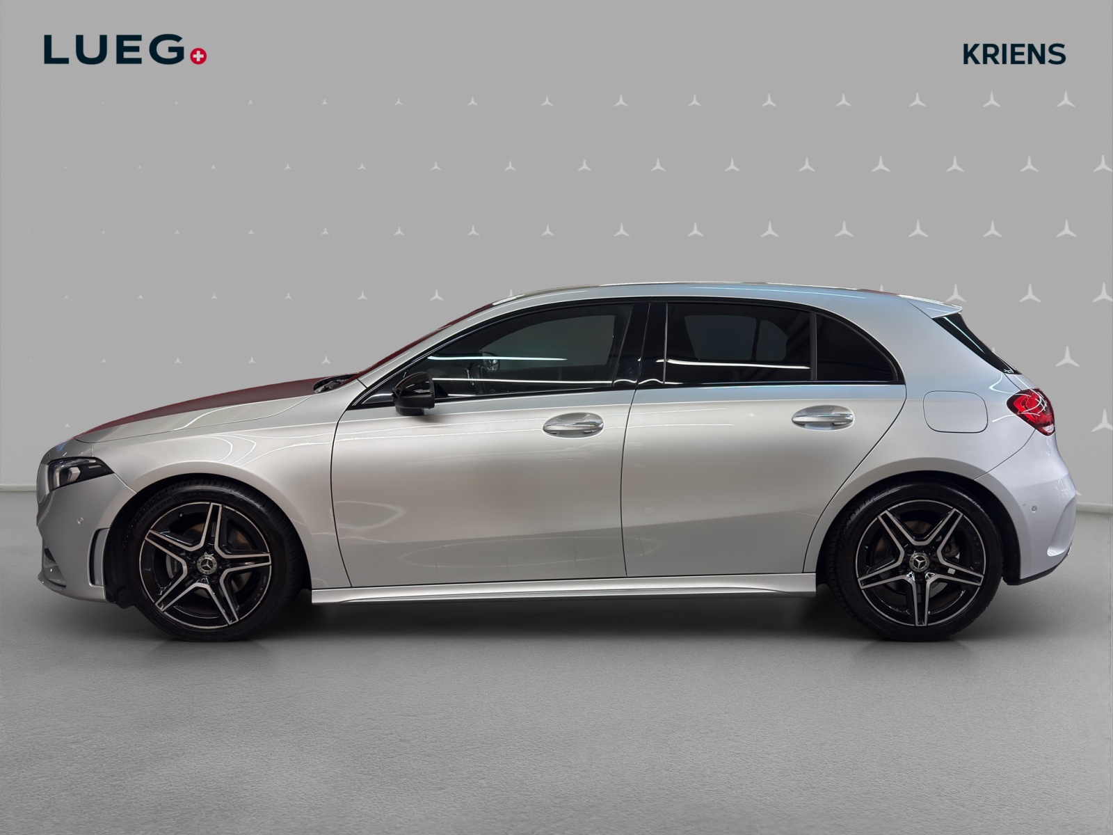 MERCEDES-BENZ A 200 4M - AMG / Rückfahrkamera / Soundsystem / metallic - 2