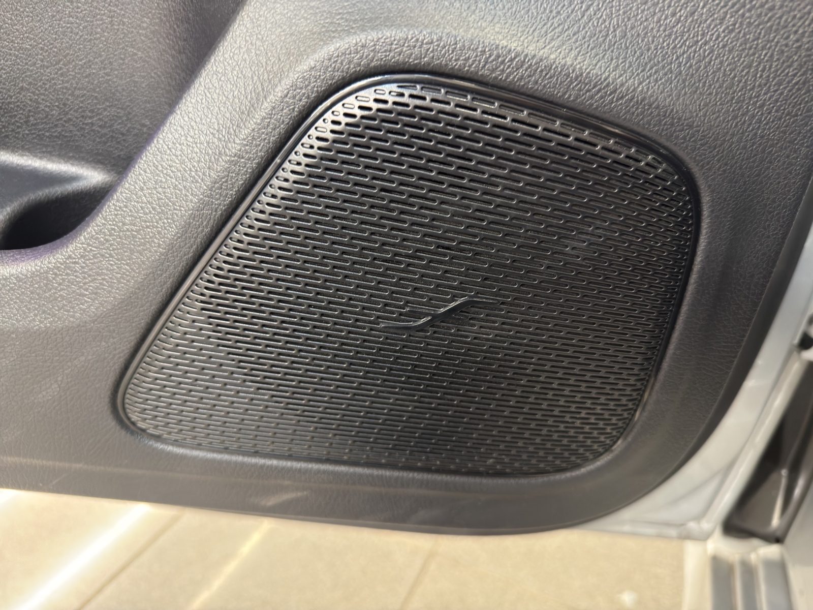 MERCEDES-BENZ A 200 4M - AMG / Rückfahrkamera / Soundsystem / metallic - 16