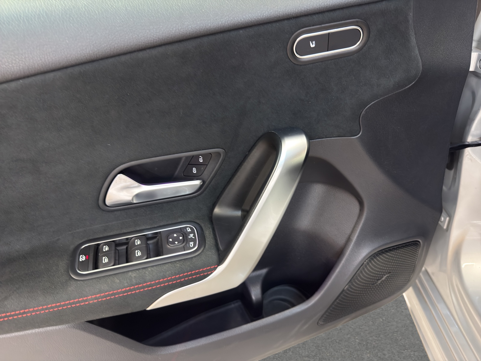 MERCEDES-BENZ A 200 4M - AMG / Rückfahrkamera / Soundsystem / metallic - 13