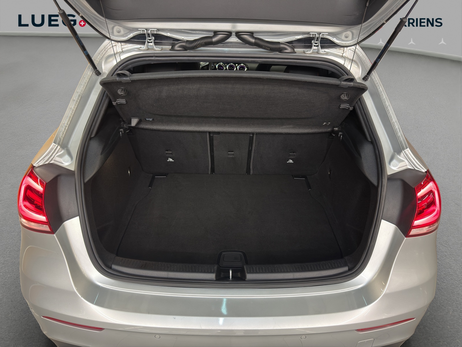 MERCEDES-BENZ A 200 4M - AMG / Rückfahrkamera / Soundsystem / metallic - 15
