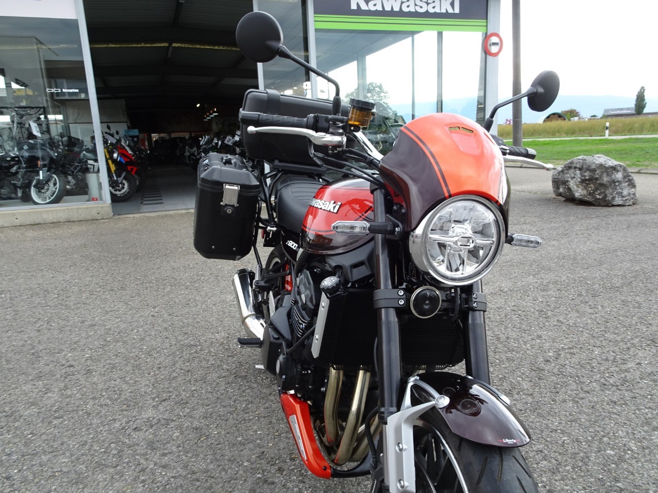 KAWASAKI Z 900 RS - 7