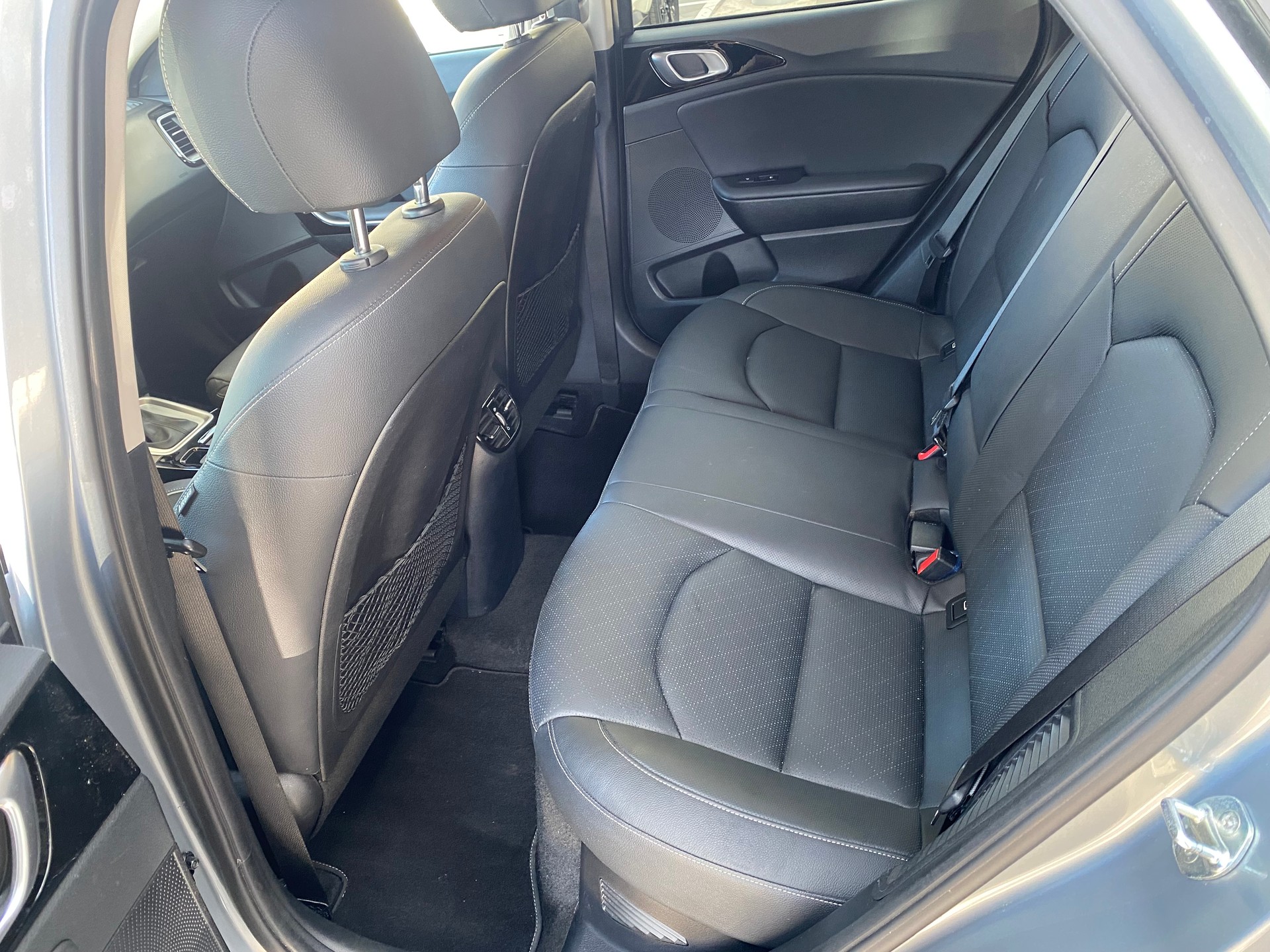 KIA Xceed 1.6 GDi Plug-in Hybrid Style DCT - 6