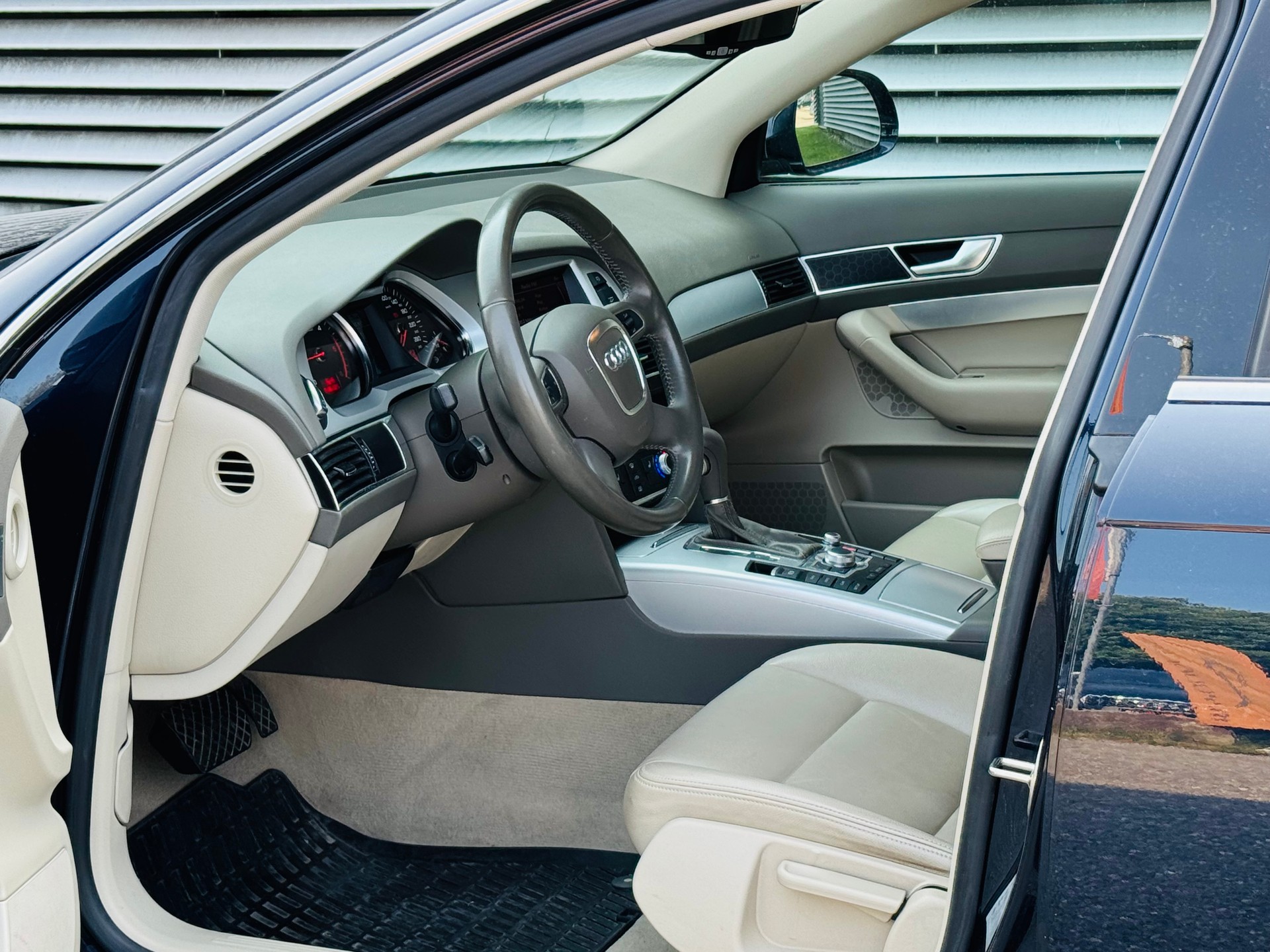 AUDI A6 Avant 2.0 TDI multitronic - 7