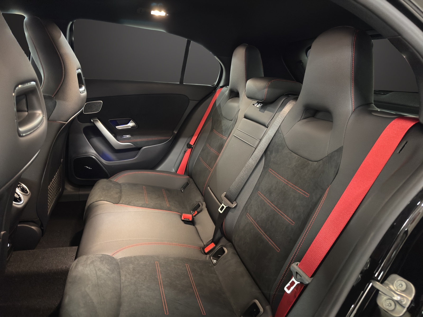 MERCEDES-BENZ A AMG 35 4Matic 8G-DCT - 15