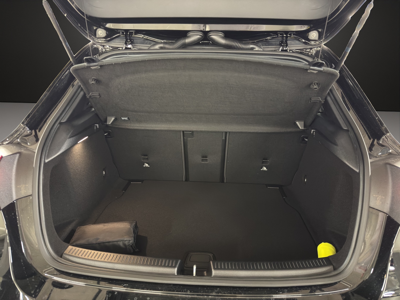 MERCEDES-BENZ A AMG 35 4Matic 8G-DCT - 16