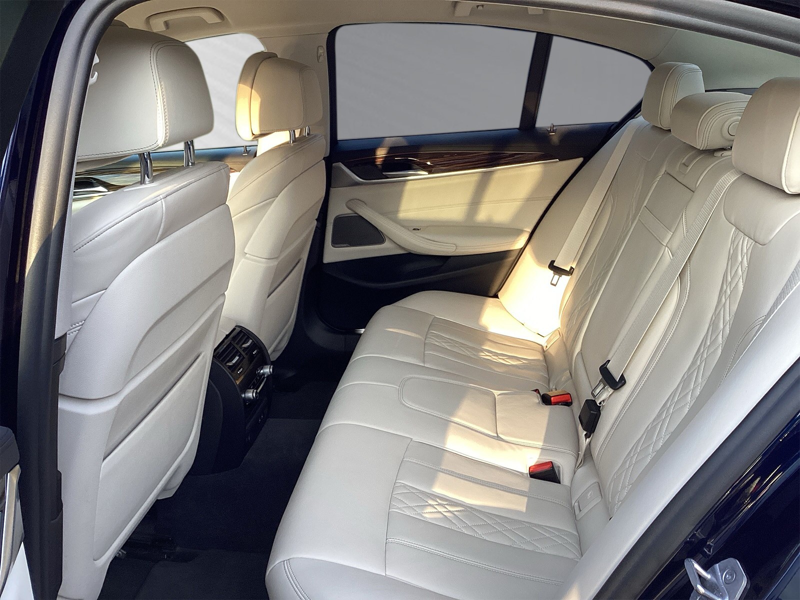 BMW 520d xDrive 48V M Sport Steptronic - 7