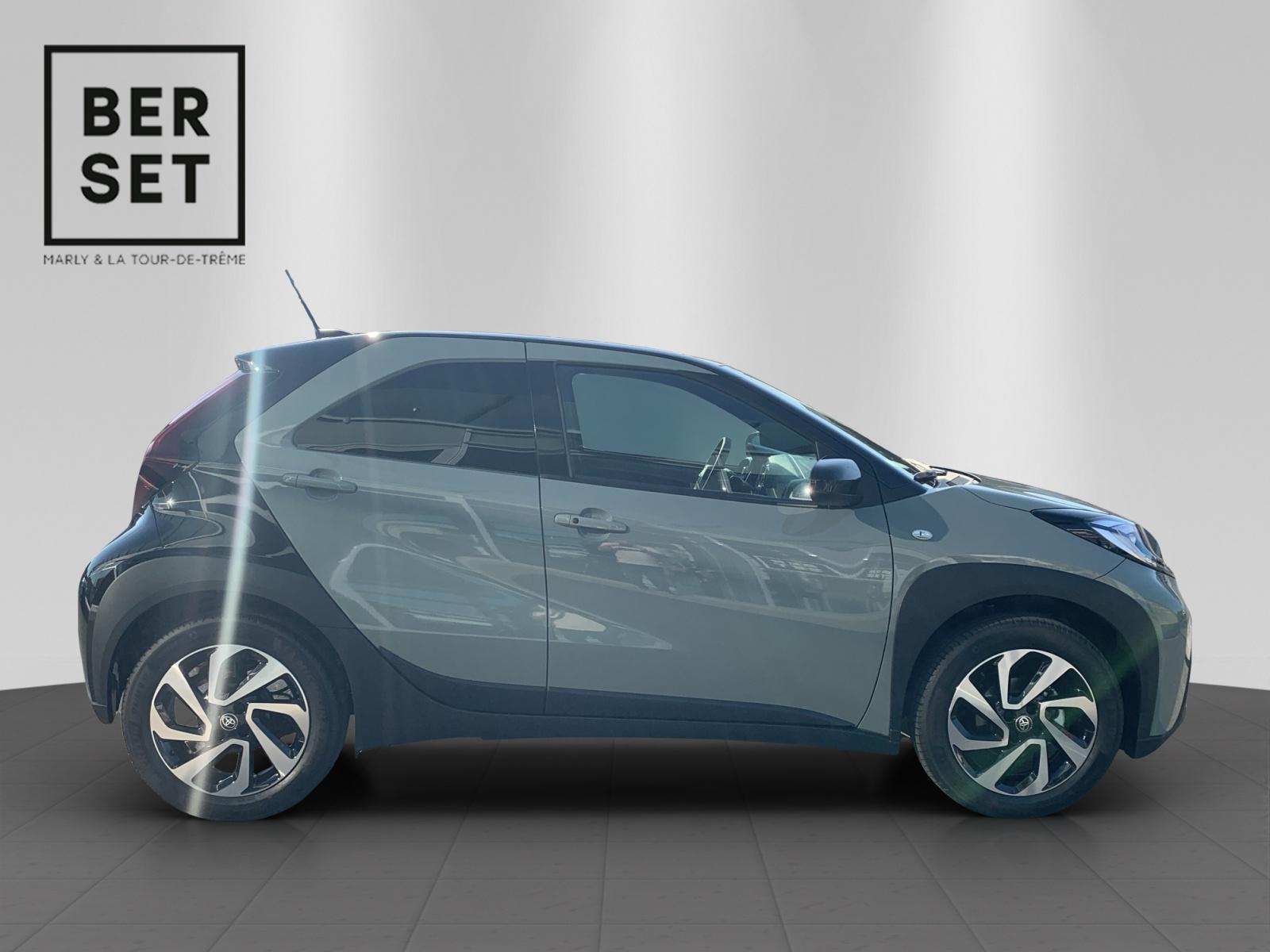 TOYOTA Aygo X 1.0 VVT-i Trend - 3