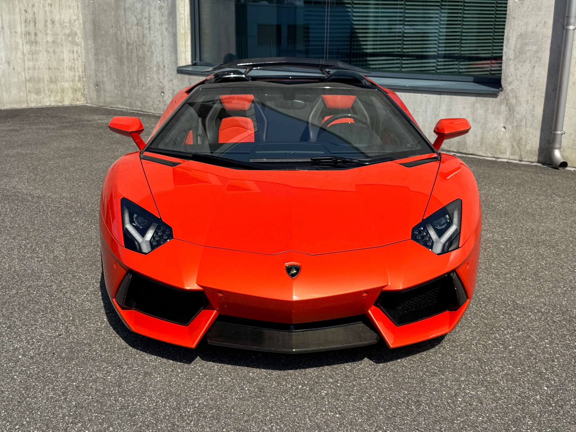 LAMBORGHINI Aventador LP700-4 Roadster E-Gear - 2