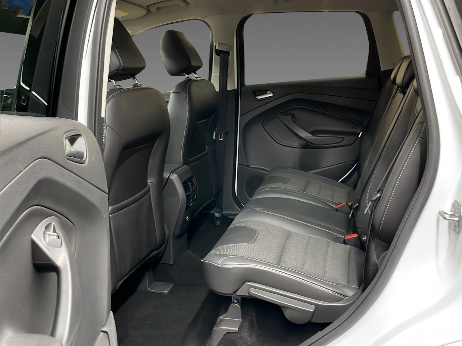 FORD Kuga 1.5 EcoB 150 Carving 2WD - 12