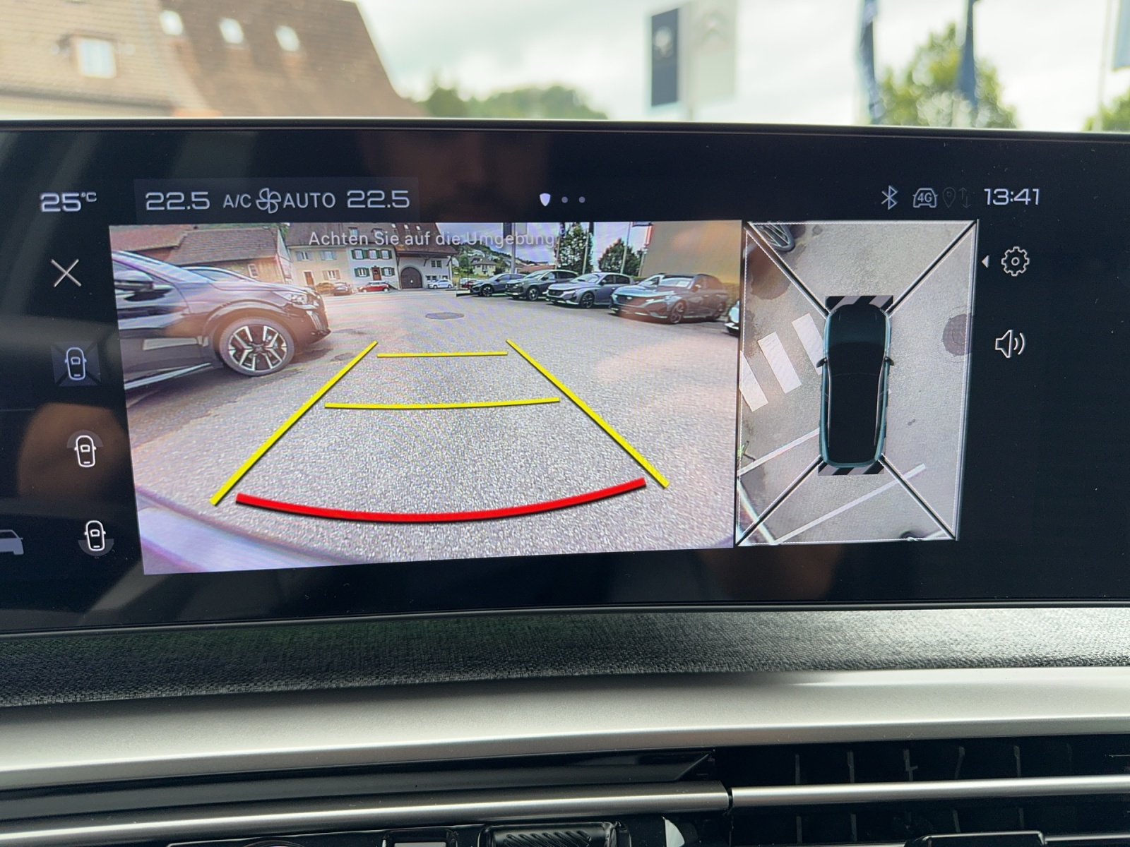 PEUGEOT 3008 e-Allure - 11